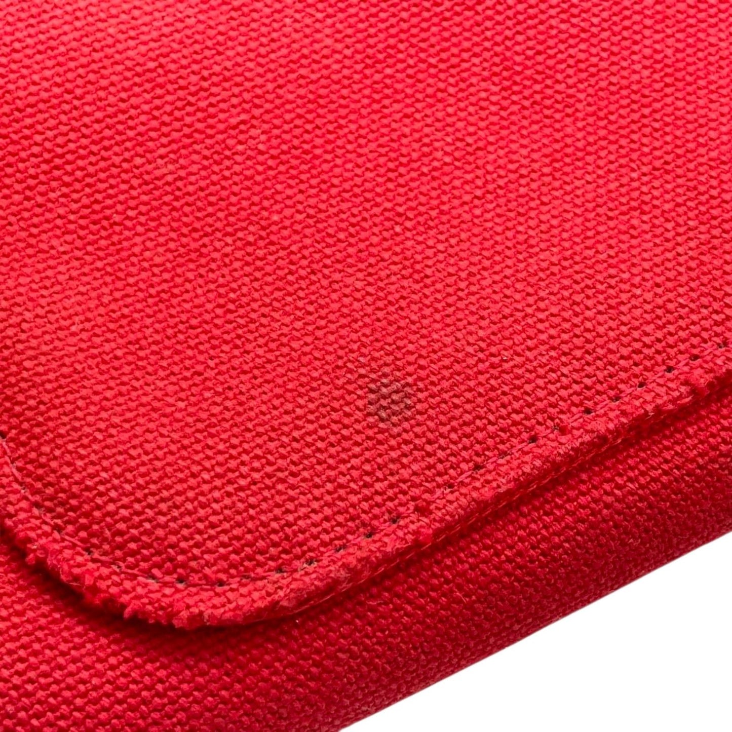 バーバリーブルーレーベル トートバッグ ハンドバッグ 舟形 A4 PC収納可 キャンバス レザー コンビ ホースロゴ 刺繍 太番手ステッチ 赤 レッド レディース 大容量 通勤 通学 カジュアル おしゃれ クリーニング済み s95