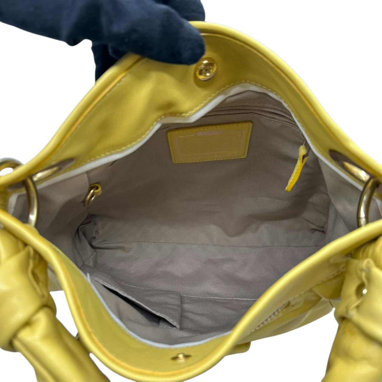美品 コーチ COACH パーカー F13416 2WAY ショルダーバッグ ハンドバッグ 斜め掛け可 レザー 本革 イエロー 黄色 マスタード コンバーチブル ギャザー タッセル チャーム レディース 肩掛け 軽量 鞄 カバン s78