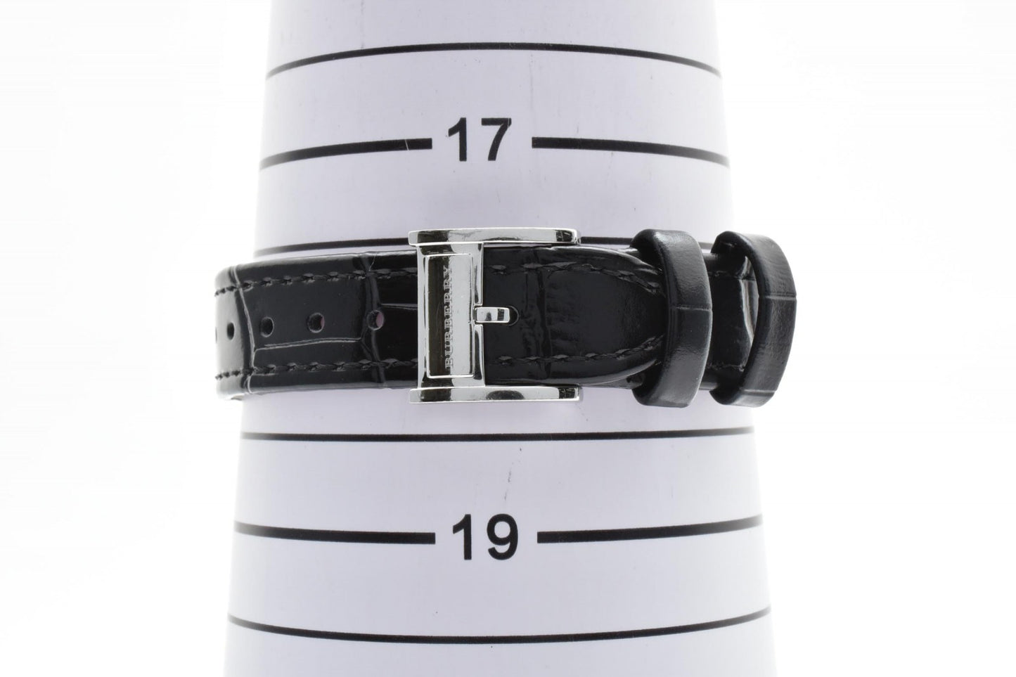 BURBERRY BU1387 レディース クオーツ 腕時計 ホワイト文字盤 ラウンドフェイス レザーベルト