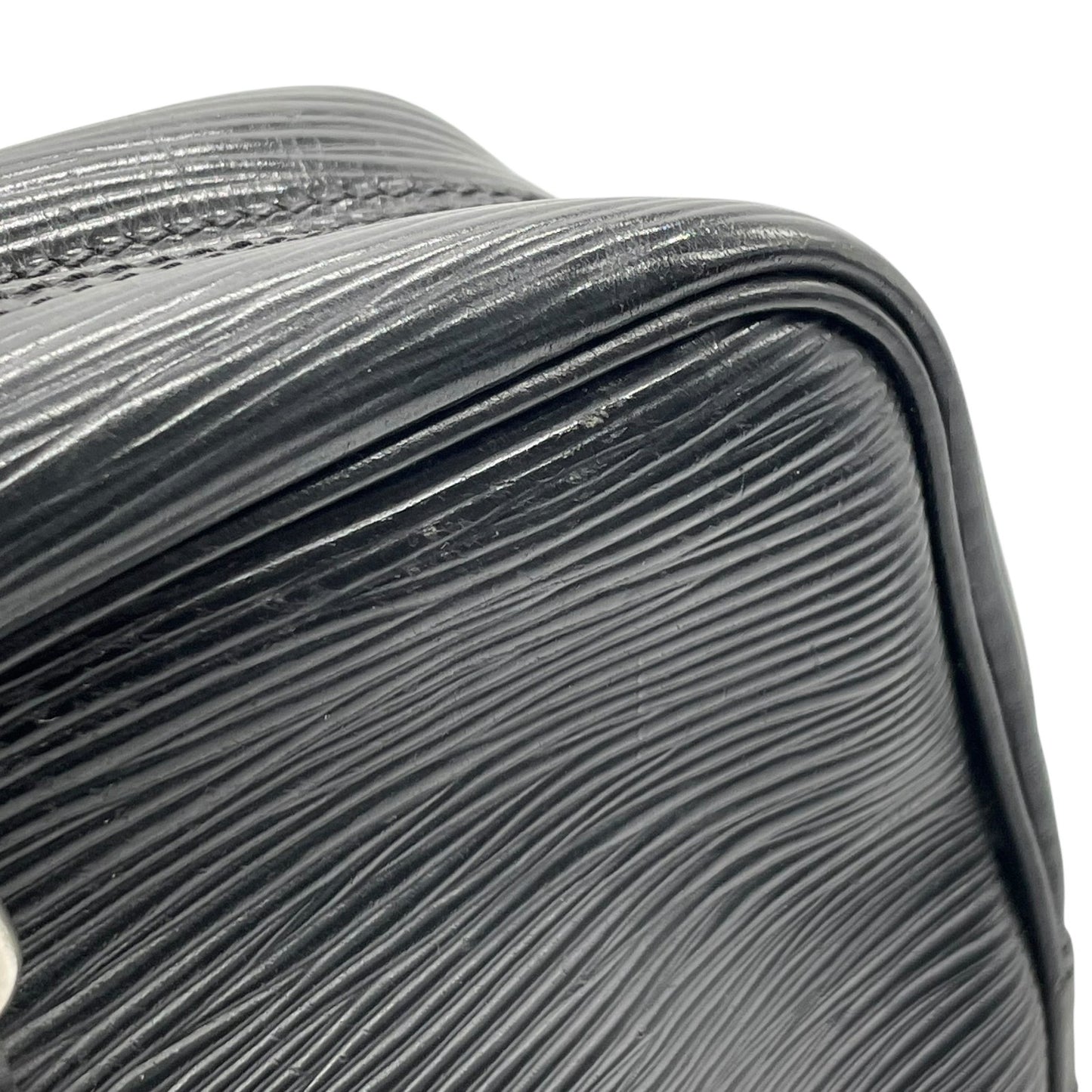 Authentic LOUIS VUITTON Epi Vivienne Lon Handbag M59112 Black Noir Silver Hardware