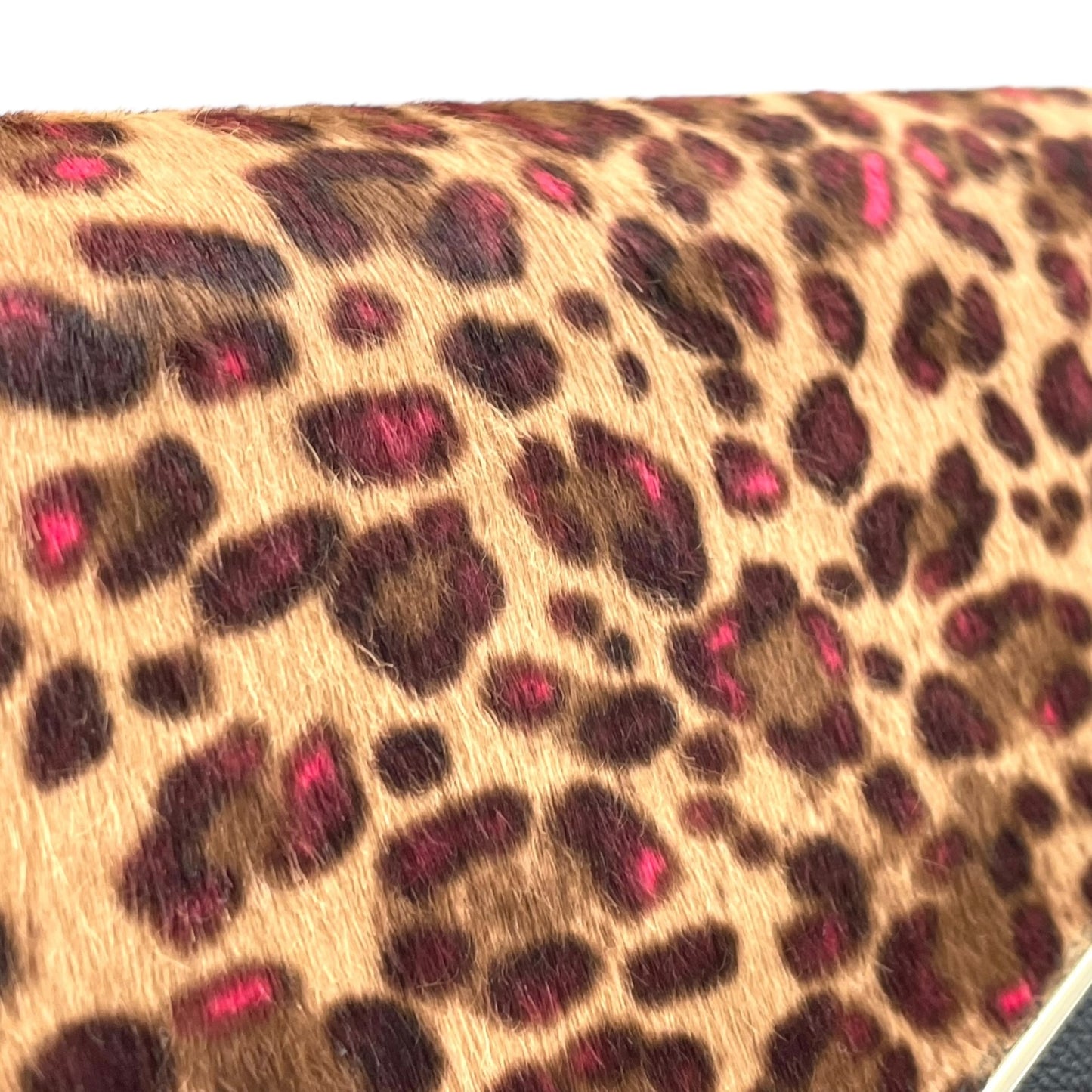 美品 フルラ FURLA チェーンショルダーバッグ チェーンショルダー クラッチバッグ 2WAY レオパード柄 黒 ブラック レザー 型押し 金金具 ゴールド金具 上品 クラッチ S52