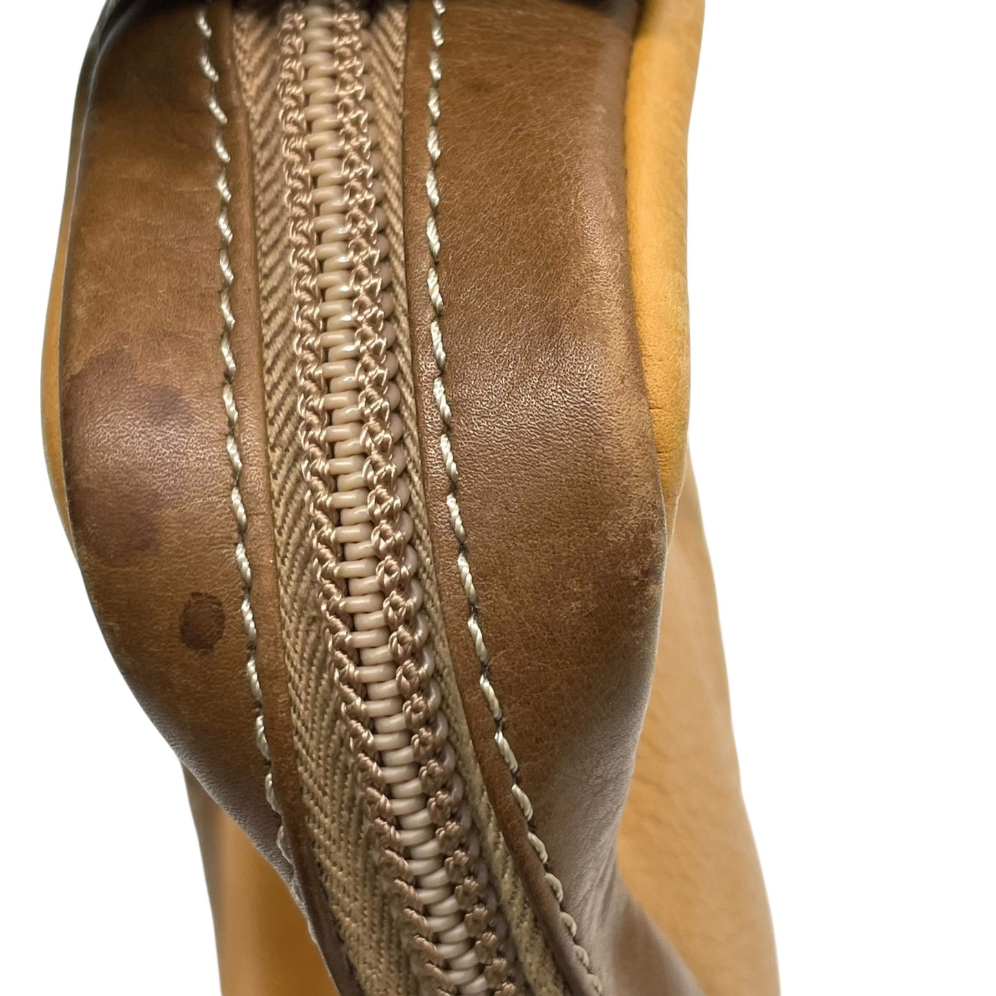 LOEWE ロエベ ショルダーバッグ 茶 ブラウン キャメル レザー ゴールド金具 アナグラム 斜め掛け可 レディース ヴィンテージ K10