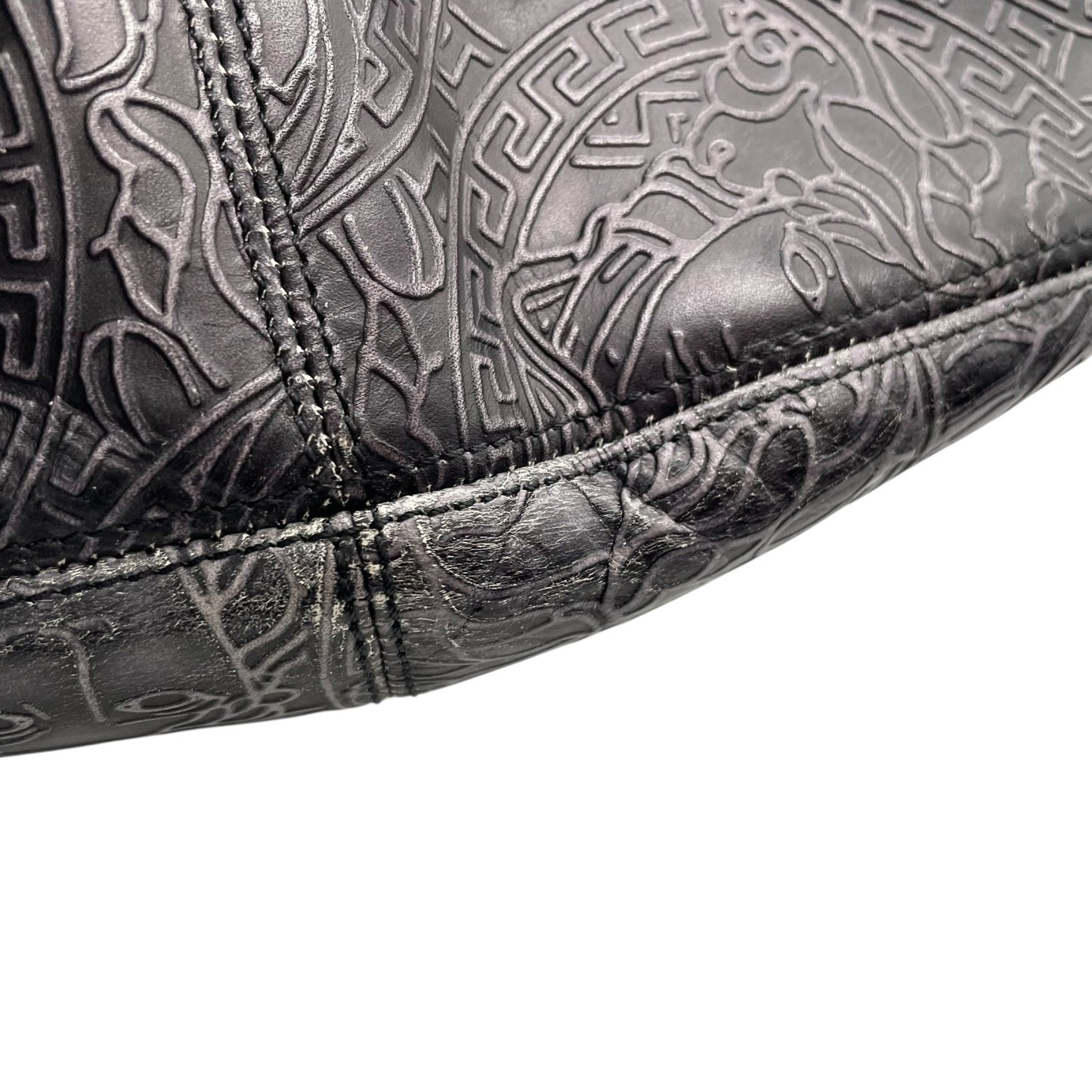 希少 VERSACE ヴェルサーチ メデューサ ワンショルダー ハンドバッグ 黒 ブラック ダークグレー レザー ゴールド金具 総柄 ホーボー 肩掛け可 レディース C4