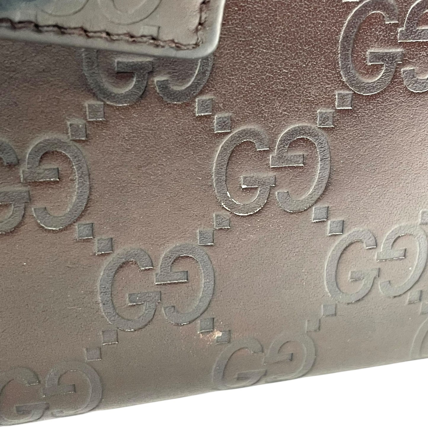 GUCCI グッチ グッチシマ 二つ折り財布 コンパクトウォレット GG柄 型押し レザー ブラウン ゴールド金具 プレートロゴ ヴィンテージ レディース M2