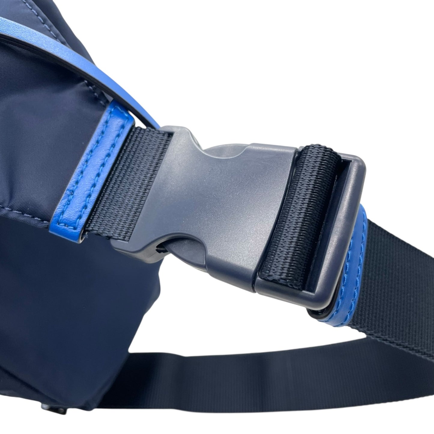 未使用級 美品 トリーバーチ TORY BURCH ボディバッグ ウエストポーチ ショルダーバッグ ネイビー 紺 ブルー 青ナイロン レザー コンビ B1