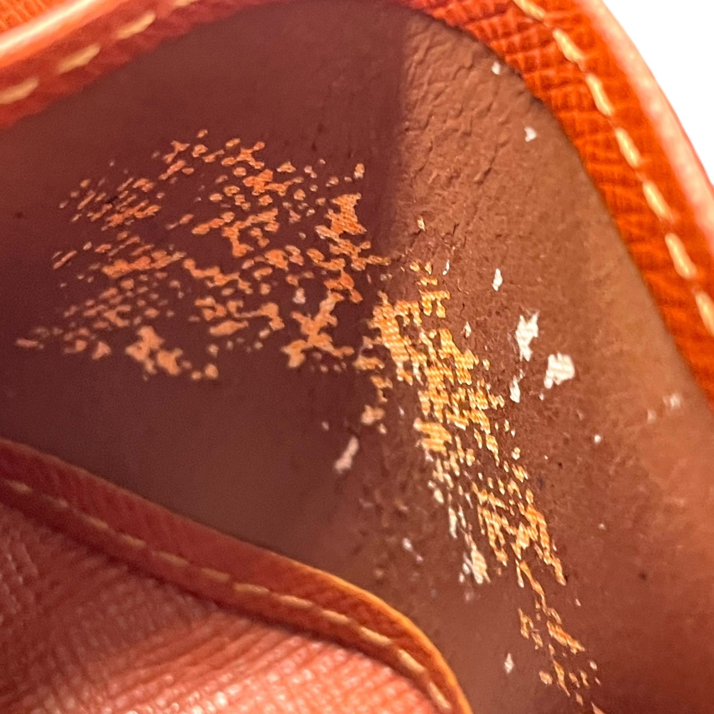 ルイ・ヴィトン Louis Vuitton ミュルティクレ6 M63813 エピ 6連キーケース ブラウン レザー ゴールド金具 メンズ レディース M5