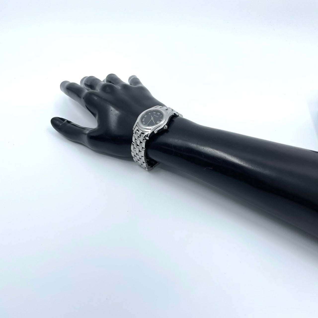 【電池交換済】GUCCI グッチ 5500L レディース腕時計 ブラック文字盤 デイト クオーツ ラウンド ローマンインデックス アナログ ドレスウォッチ エレガント クラシックデザイン ステンレス クリーニング済み G