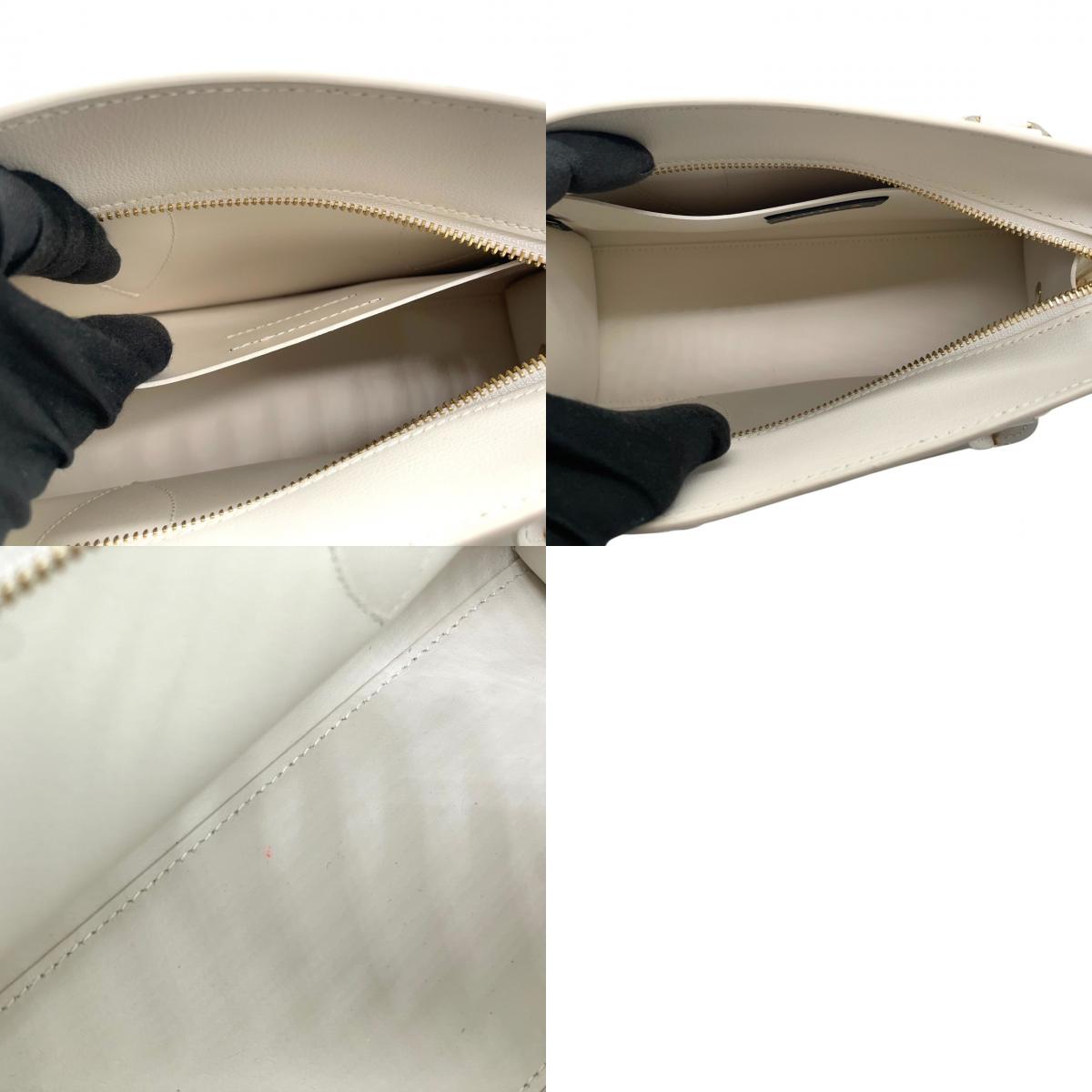 FURLA フルラ 2WAY ハンドバッグ ショルダーバッグ レザー ホワイト 白 レディース 斜め掛け可 自立可 ゴールド金具 エレガント フェミニン フォーマル 通勤 デイリーユース 人気モデル クリーニング済み s28