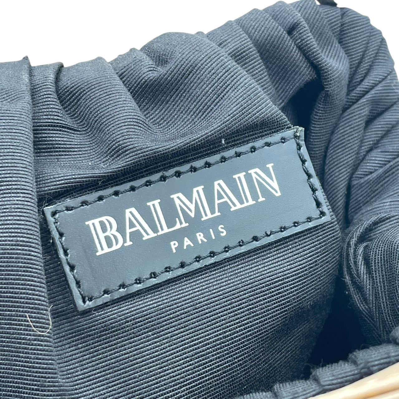 【美品】BALMAIN バルマン ハンドバッグ ワンショルダー ギャザー ポーチバッグ 本革 レザー グレージュ ベージュ系 レディース エレガント フェミニン 上品 モダン フランスブランド 人気モデル クリーニング済み s1