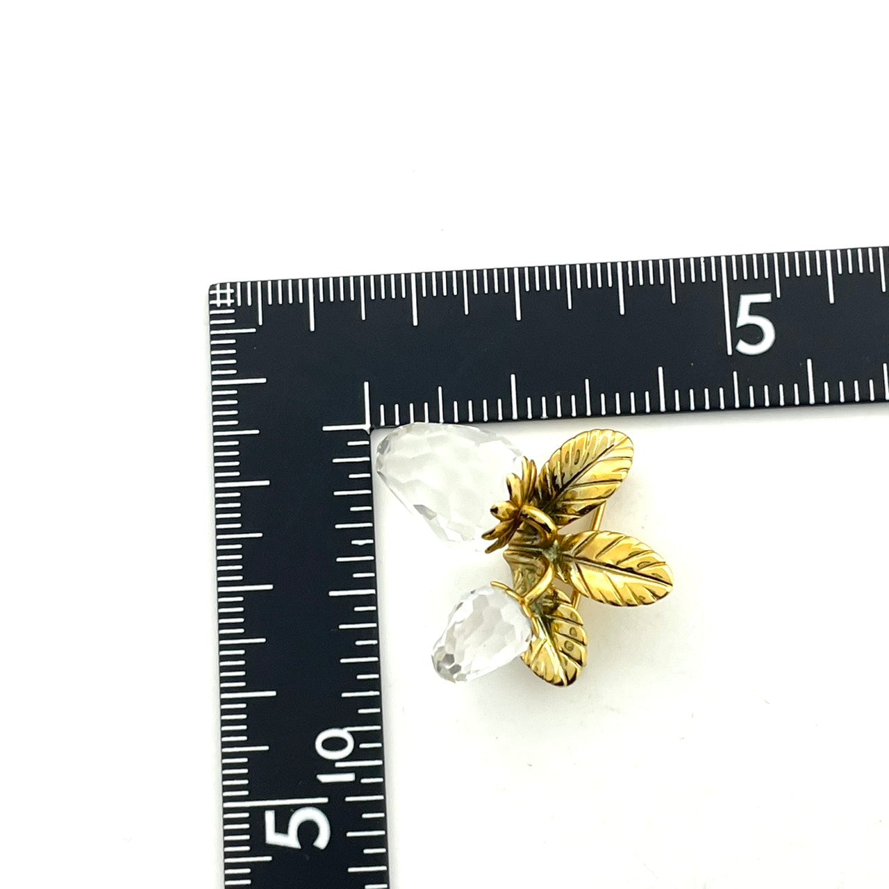 スワロフスキー クリスタルメモリーズ ピンブローチ ストロベリー イチゴモチーフ オブジェ 金 ゴールド×クリア SWAROVSKI Crystal Memories W6