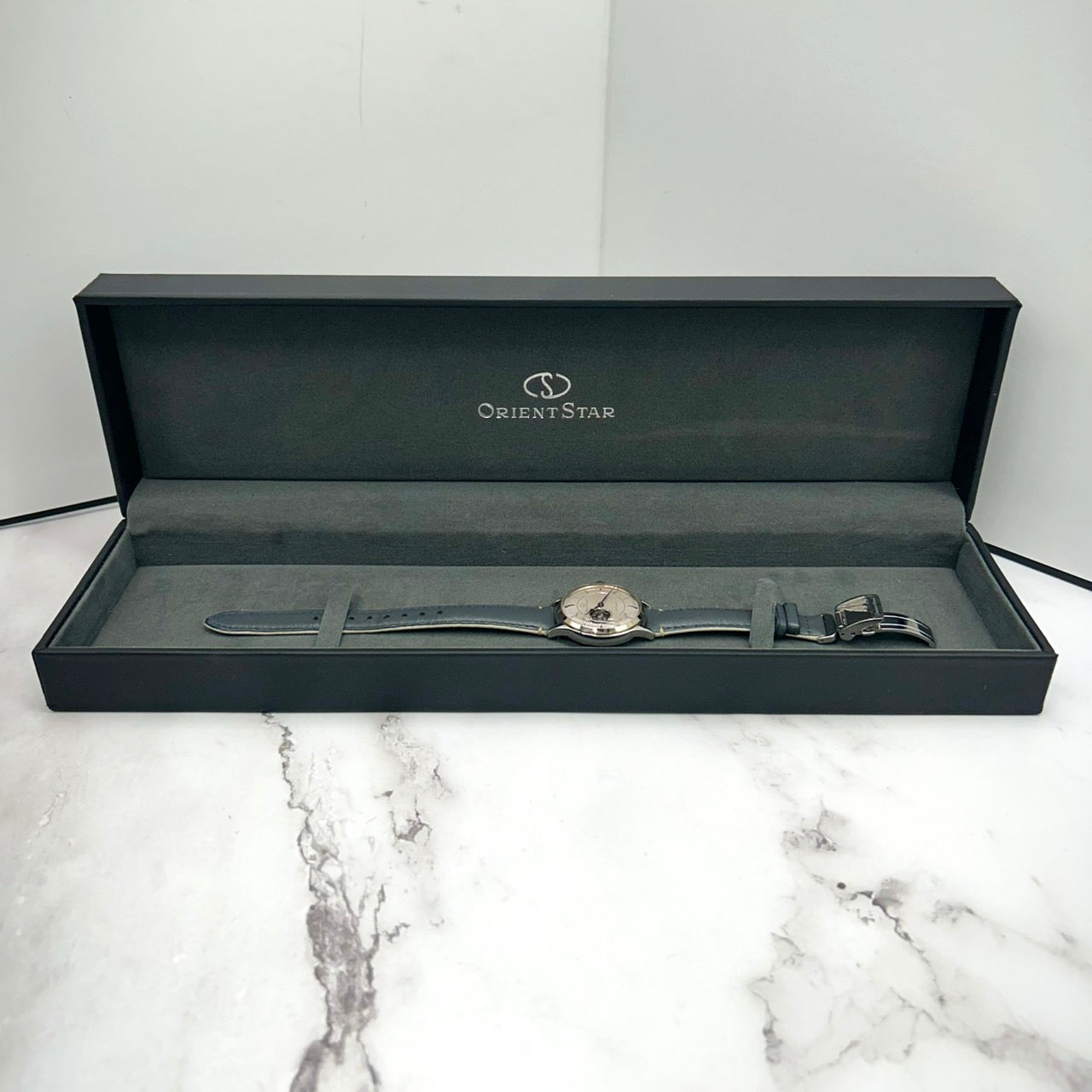 【未使用級/稼働品】オリエントスター クラシック 腕時計 レディース 自動巻き オープンハート セミスケルトン 裏スケ 55C2-UAD0 レザーベルト アナログ エレガント ドレスウォッチ コンビカラー シルバー ゴールド クリーニング済み G7