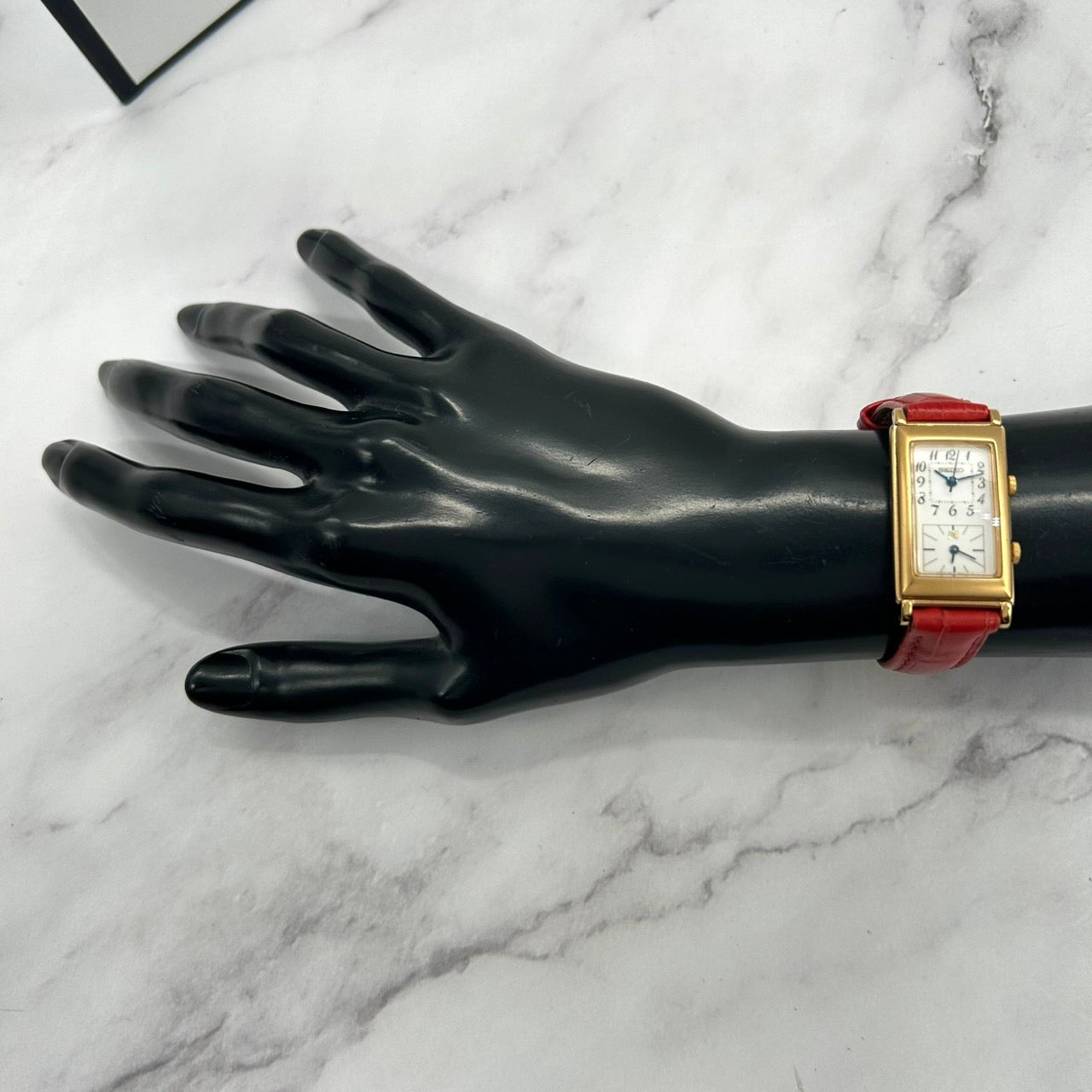 Authentic SEIKO NOIE 1F21-1E20 Watch Quartz Small Second Gold White Ladies