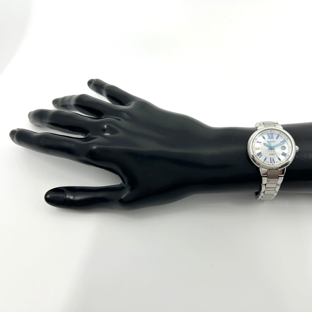 【稼働品】CASIO SHEEN カシオ シーン レディース腕時計 SHE-4516 ソーラー サファイアガラス ホワイト文字盤 ブルーインデックス デイト ダイヤモンド ラウンド アナログ エレガント クラシックデザイン クリーニング済み G6