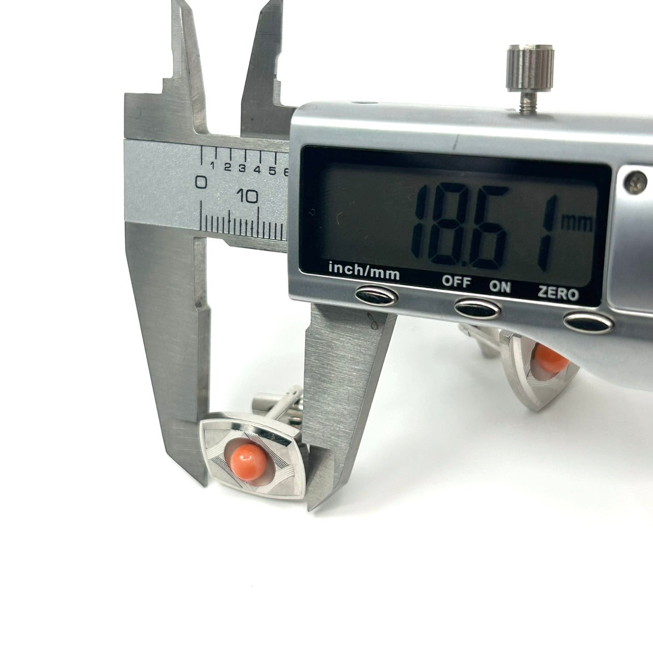 ヴィンテージ 赤珊瑚 レッド カフスボタン メンズ アクセサリー シルバー台座 フォーマル スーツ ビジネス 高級感 ギフト I9