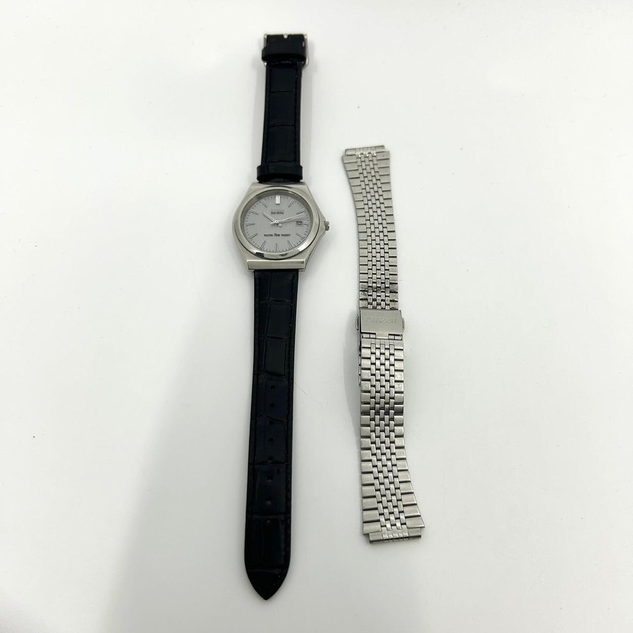 【新品ベルト】citizen シチズン エコドライブ 腕時計 メンズ E111-S020511 ソーラー デイト アナログ シルバー文字盤 レザーベルト シンプル クラシック ビジネス ドレスウォッチ エレガント 通勤 通学 クリーニング済 G3