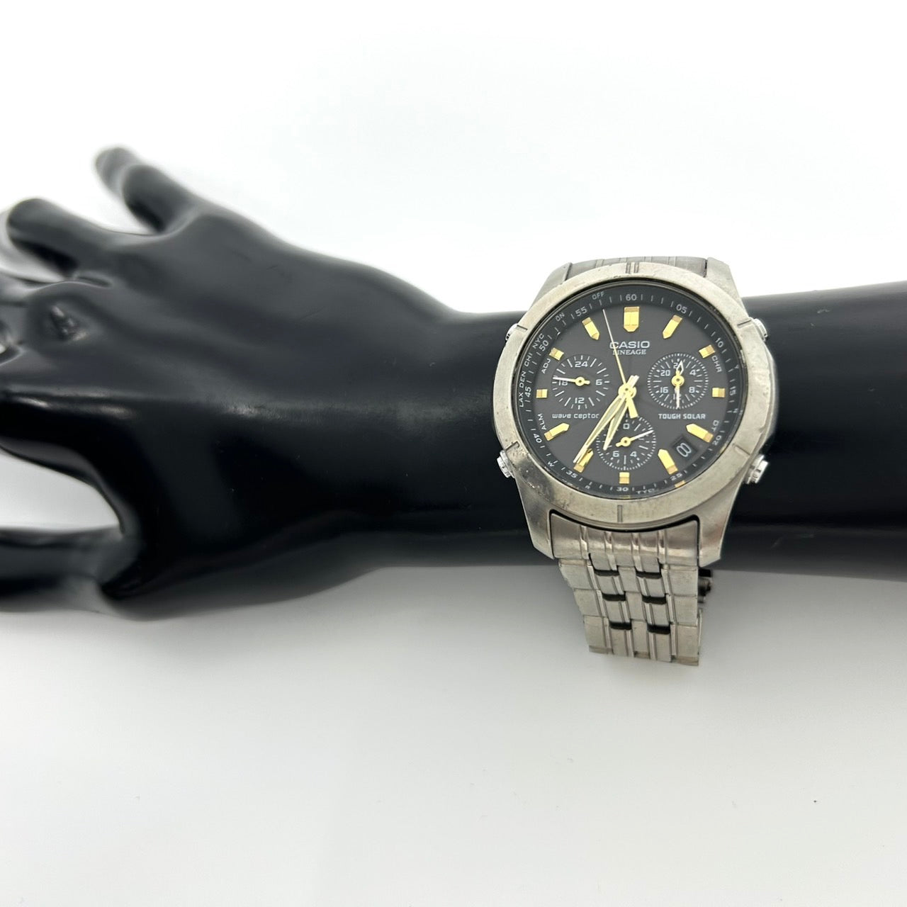 稼働品 CASIO カシオ LINEAGE リニエージ LIW-600 メンズ 腕時計 ソーラー電波 タフソーラー クロノグラフ 黒文字盤 シルバー チタン 軽量 多機能 ビジネス エレガント クラシック アナログ クリーニング済 G4