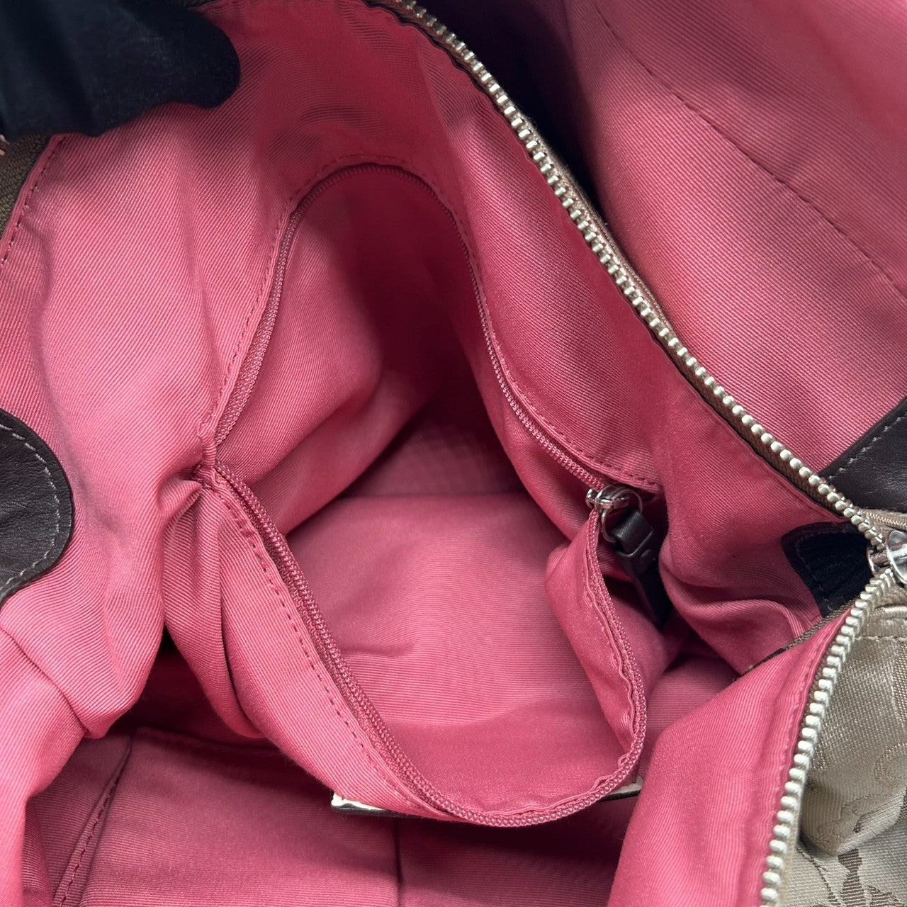 【美品】COACH コーチ ホースアンドキャリッジ ショルダーバッグ F14888 ワンショルダー ナイロン レザー ベージュ ブラウン 馬車柄 総柄 レディース エレガント クラシック 肩掛け可 デイリーユース 軽量 クリーニング済み s53