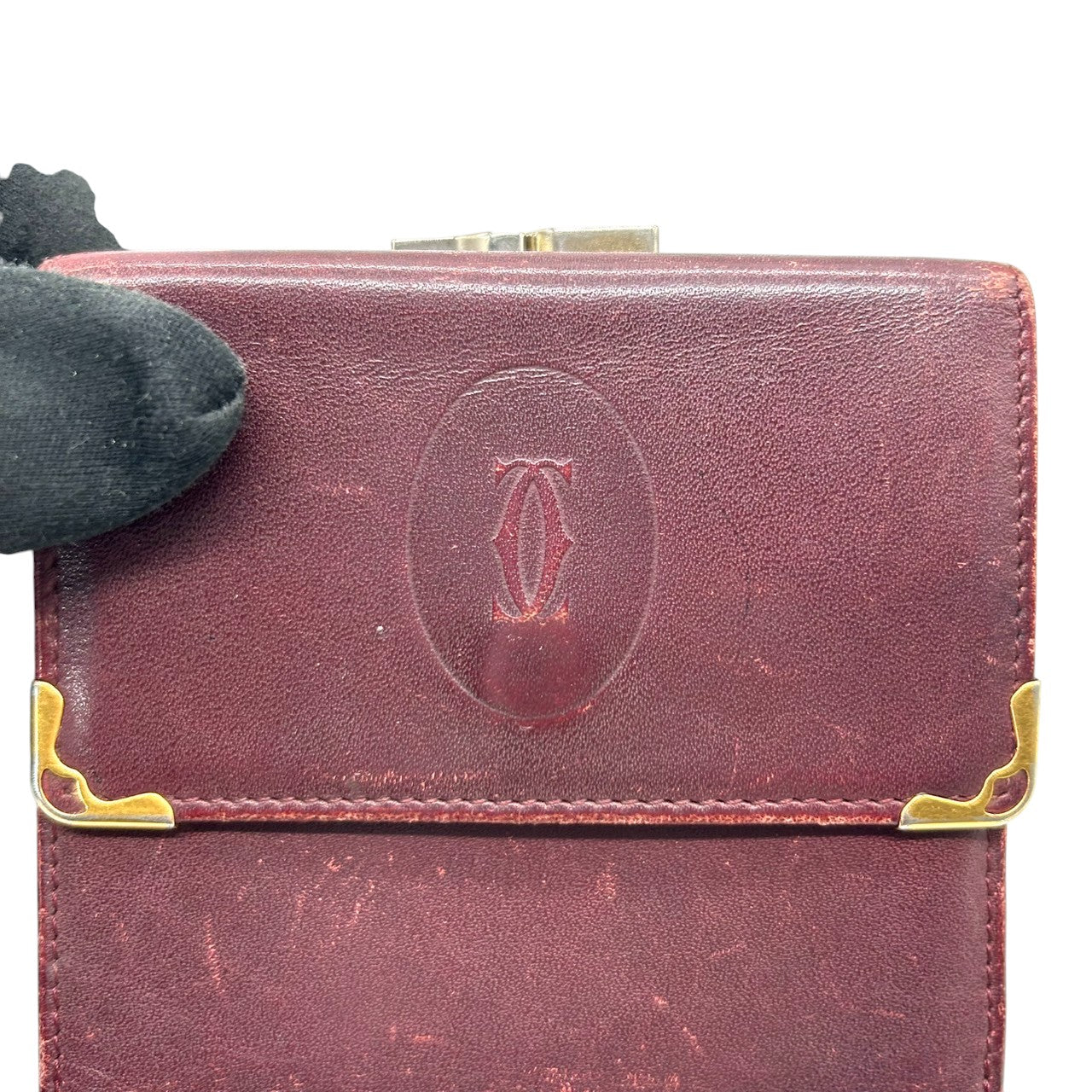 カルティエ Cartier マストライン がま口 二つ折り 財布 コンパクトウォレット ヴィンテージ レディース レザー 本革 ボルドー ワインレッド ゴールド金具 Cロゴ エレガント クラシックデザイン クリーニング済み w5