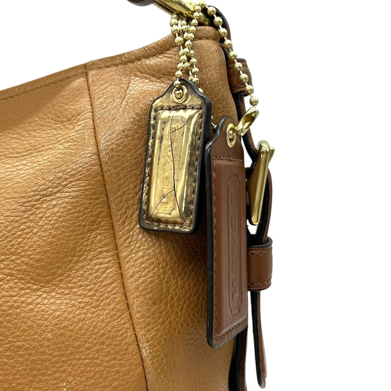 コーチ COACH マディソン レザー ショルダーバッグ 18901 本革 レディース ホースアンドキャリッジ 馬車ロゴ キャメル ブラウン 大容量 A4収納可 通勤 通学 エレガント クリーニング済み s2