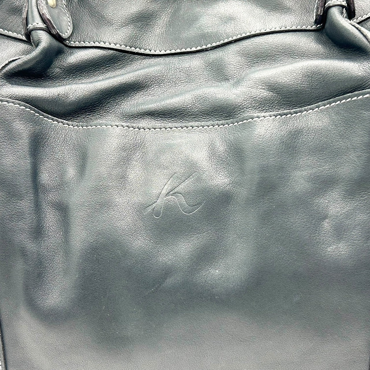 未使用級 キタムラ Kitamura レザー トートバッグ ショルダーバッグ 黒 ブラック ホワイトステッチ Kロゴ 型押し S65