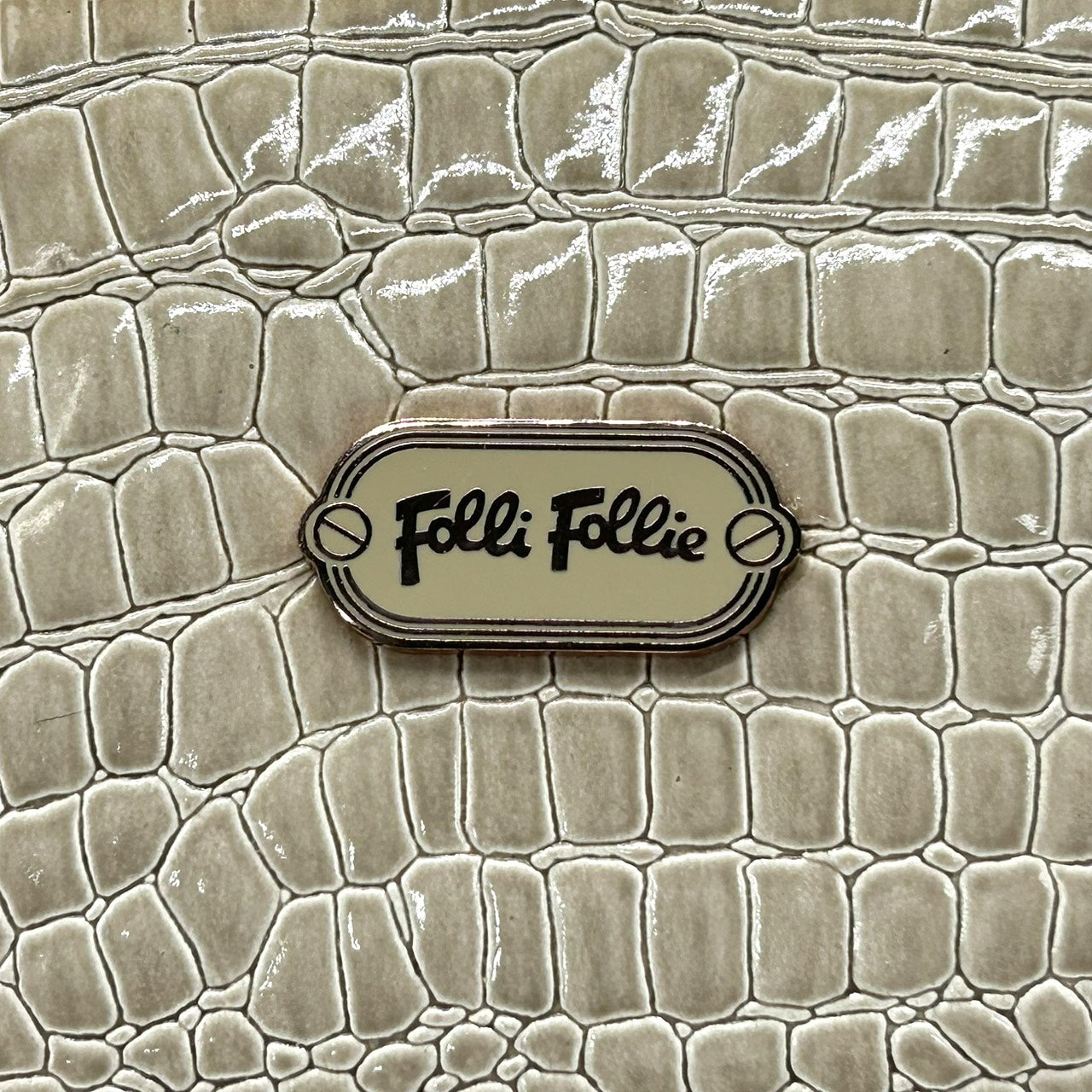 フォリフォリ Folli Follie ハンドバッグ トートバッグ 型押し ベージュ 上品 エレガント S55