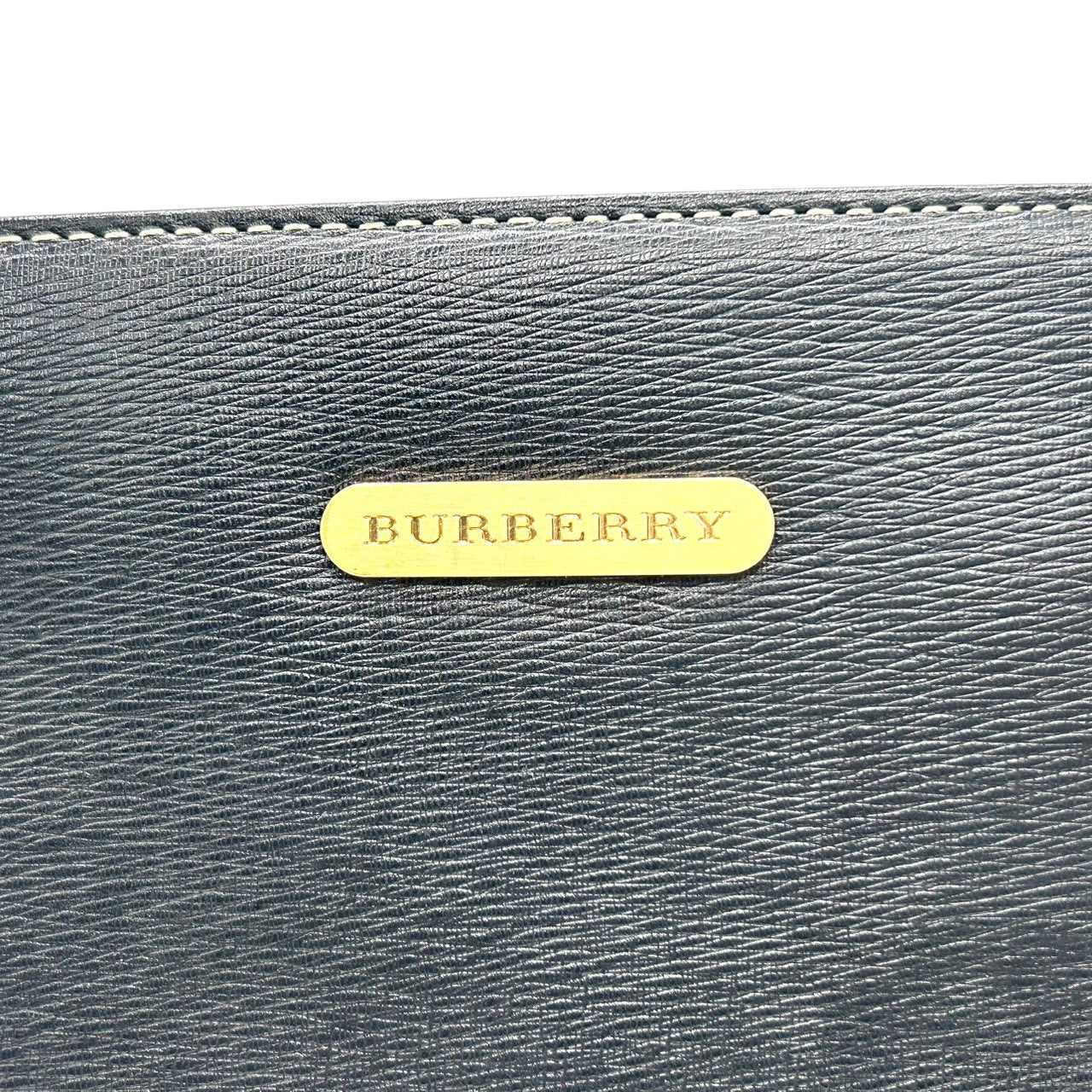 【美品】BURBERRY バーバリー ハンドバッグ トートバッグ レザー 本革 ブラック 黒 ゴールド金具 ロゴプレート 自立可 レディース フォーマル ビジネス オフィス 冠婚葬祭 セレモニー エレガント 上品 きれいめ クラシック s34