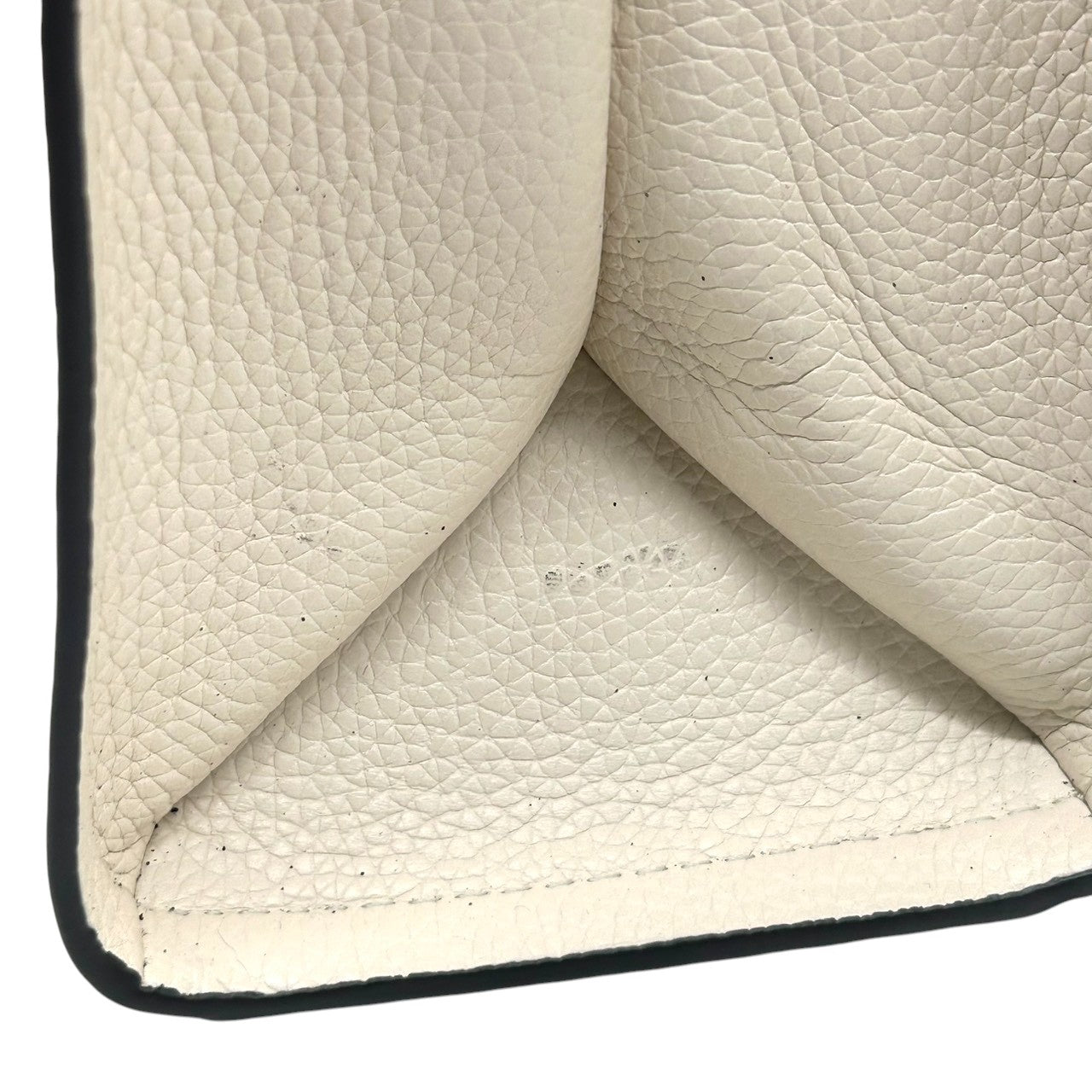 【美品】マイケルコース 2WAY トートバッグ ショルダーバッグ レザー ホワイト系 A4可 大容量 斜め掛け 肩掛け レディース 通勤 通学 ビジネス オフィス きれいめ 上品 フェミニン 自立可 MKロゴ チャーム付き MICHAEL KORS s18