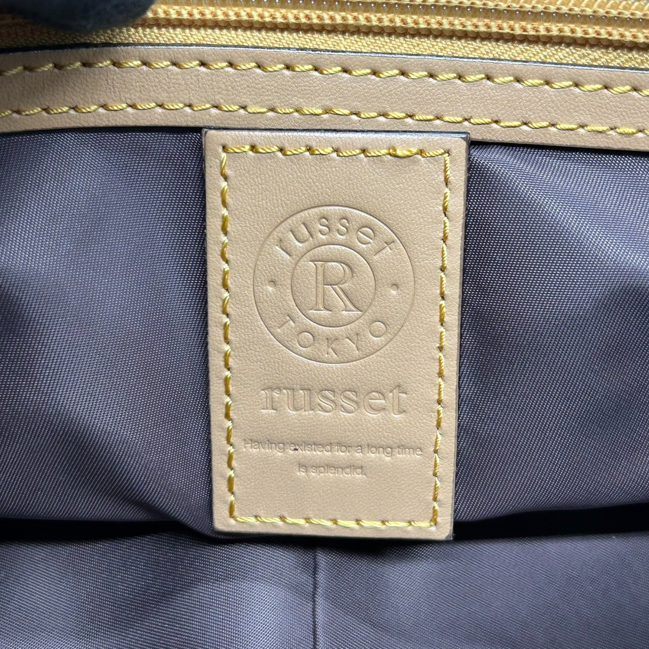 【極美品】ラシット russet 2WAY ショルダーバッグ ハンドバッグ 斜め掛け可 ナイロン レザー 軽量 モノグラム 総柄 ネイビー 紺 レッド 赤 バイカラー タック ギャザー レディース お出かけ 旅行 カジュアル 鞄 かばん s92