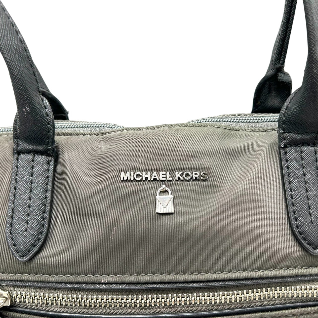 マイケルコース MICHAEL KORS トートバッグ ハンドバッグ ナイロン レザー カーキ オリーブ 深緑 黒 肩掛け ワンショルダー A4収納可 大容量 軽量 ロゴ パドロック 南京錠 チャーム レディース 通勤 通学 ビジネス 鞄 カバン s38