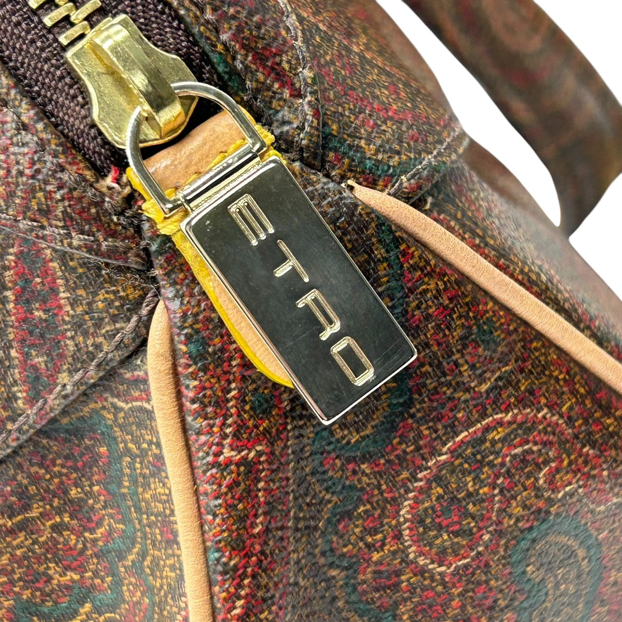 極 美品 エトロ ETRO ハンドバッグ トートバッグ ペイズリー PVC レザー 本革 ブラウン 茶色 マルチカラー ワンショルダー 肩掛け可 自立可 レディース カバン 鞄 ビンテージ クラシック レトロ エレガント 総柄 ロゴ イタリア製 G