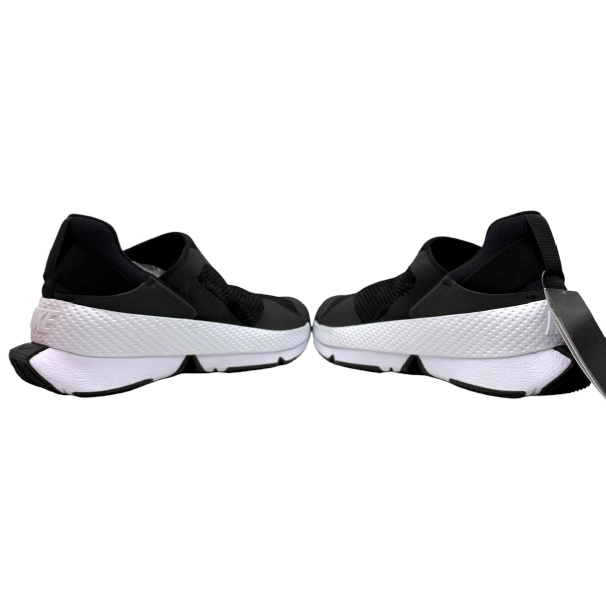 ナイキ NIKE ゴーフライイーズ スニーカー ブラック ホワイト 黒 白 26cm ハンズフリー 着脱容易 楽々 スリッポン 画期的 デザイン 箱付 タグ付 美品 状態良好 メンズ レディース ユニセックス 希少 人気 定番 モデル ウォーキング s19