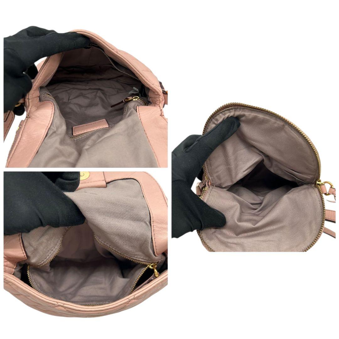 美品 マークバイマークジェイコブス ショルダーバッグ ピンク キルティング s15 斜め掛け可 レザー 本革 ゴールド金具 ロゴプレート