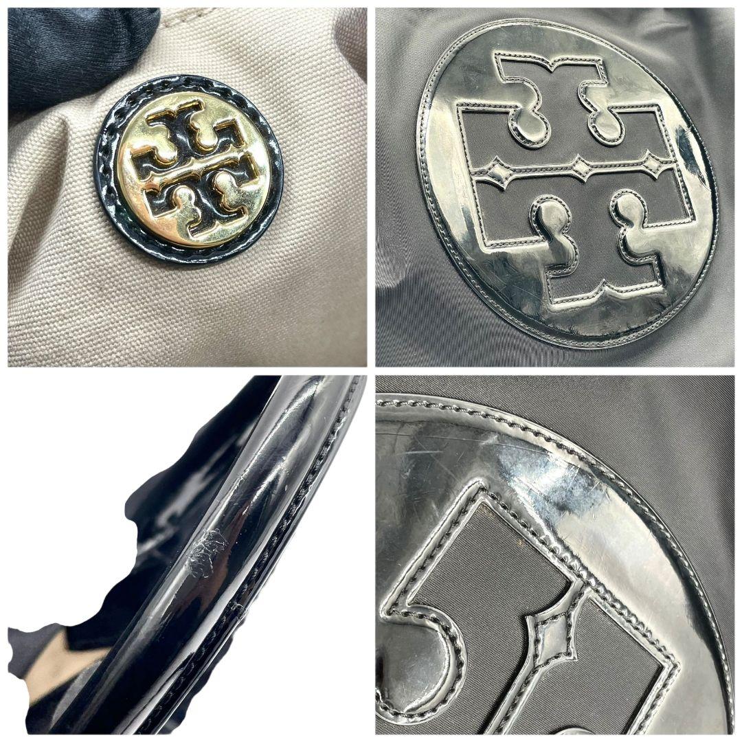美品 トリーバーチ トートバッグ 黒 デカロゴ A4収納 ナイロン エナメル u13 ハンドバッグ ワンショルダー TORY BURCH 肩掛け可 ゴールド金具 ブラック 上品