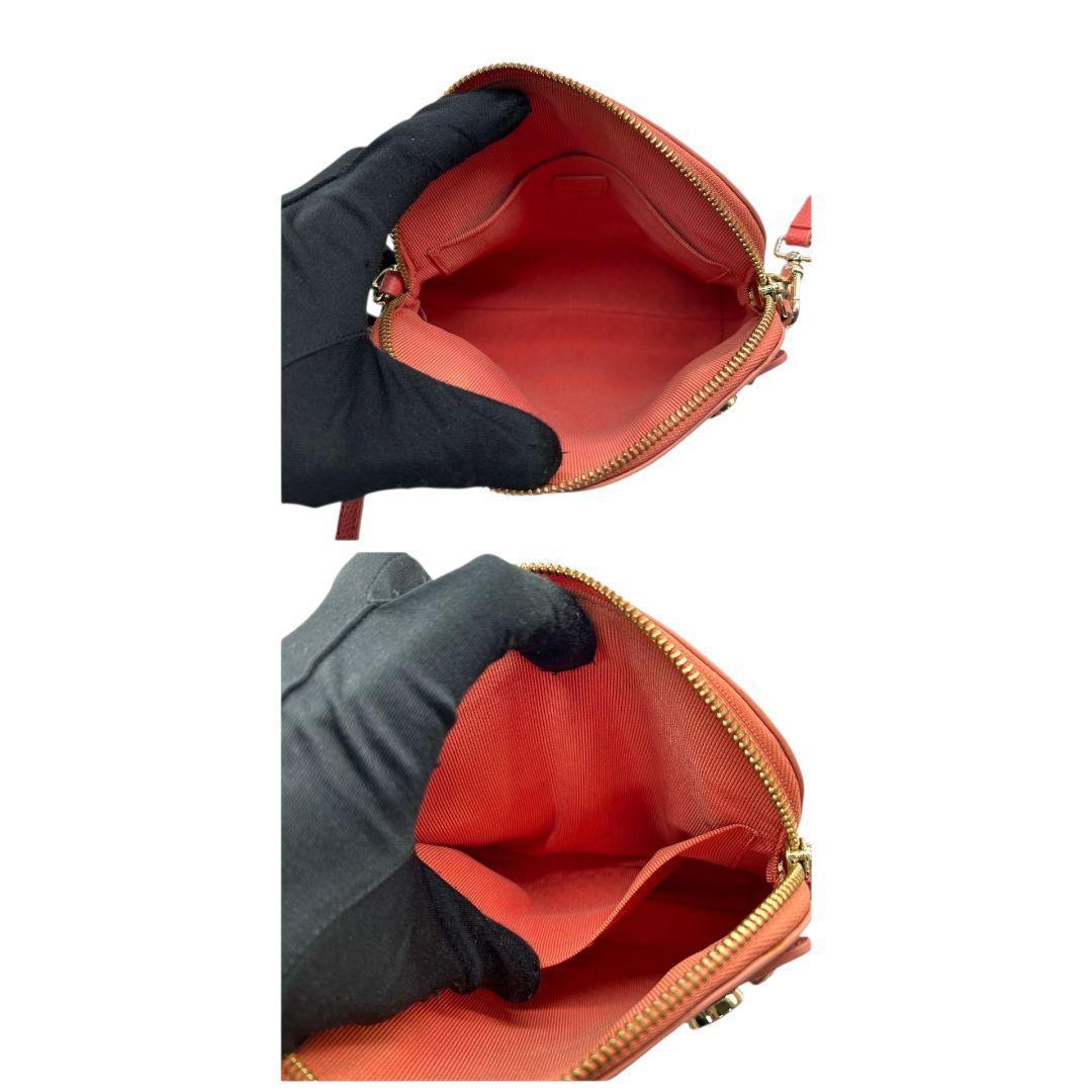 フルラ FURLA ショルダーバッグ 斜め掛け可 レッド コーラル レザー 本革 ロゴプレート ゴールド金具 s74 レディース