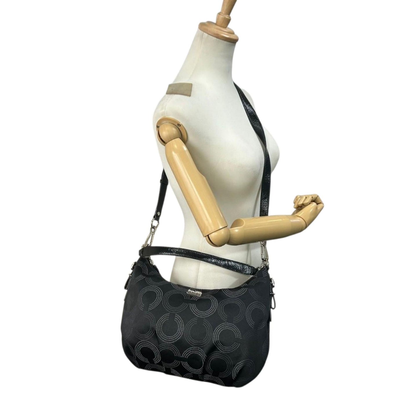 【美品】COACH コーチ オプアート 2WAY ショルダーバッグ ハンドバッグ 15929 ワンショルダー ホーボーバッグ ドット柄 サークルロゴ ナイロン レザー ブラック レディース 軽量 エレガント 通勤 通学 クリーニング済み E5