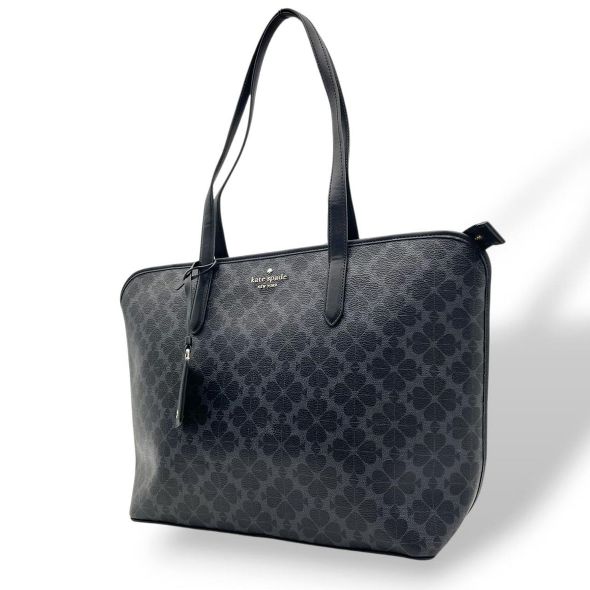 美品 kate spade ケイトスペード トートバッグ ラージ シグネチャー スペード フラワー KG086 ブラックマルチ PVC レザー A4収納 大容量 肩掛け ファスナー開閉 レディース 通勤 通学 エレガント ロゴ S86