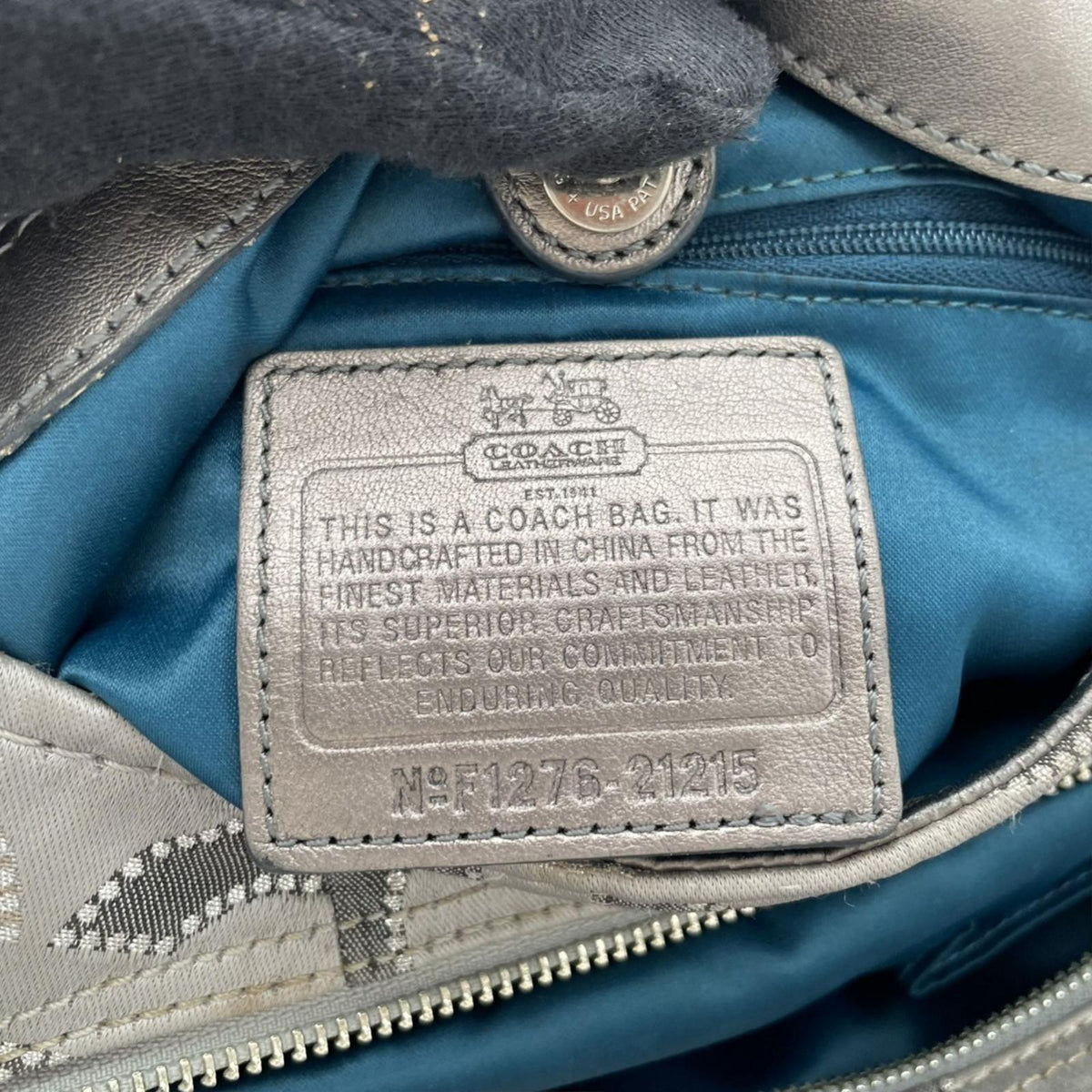 COACH コーチ マディソン オプアート マギー ショルダーバッグ 21215 グレー キャンバス レザー シグネチャー C柄 ホーボー 肩掛け 大容量 ファスナー開閉 シルバー金具 レディース 通勤 エレガント A4収納 S86
