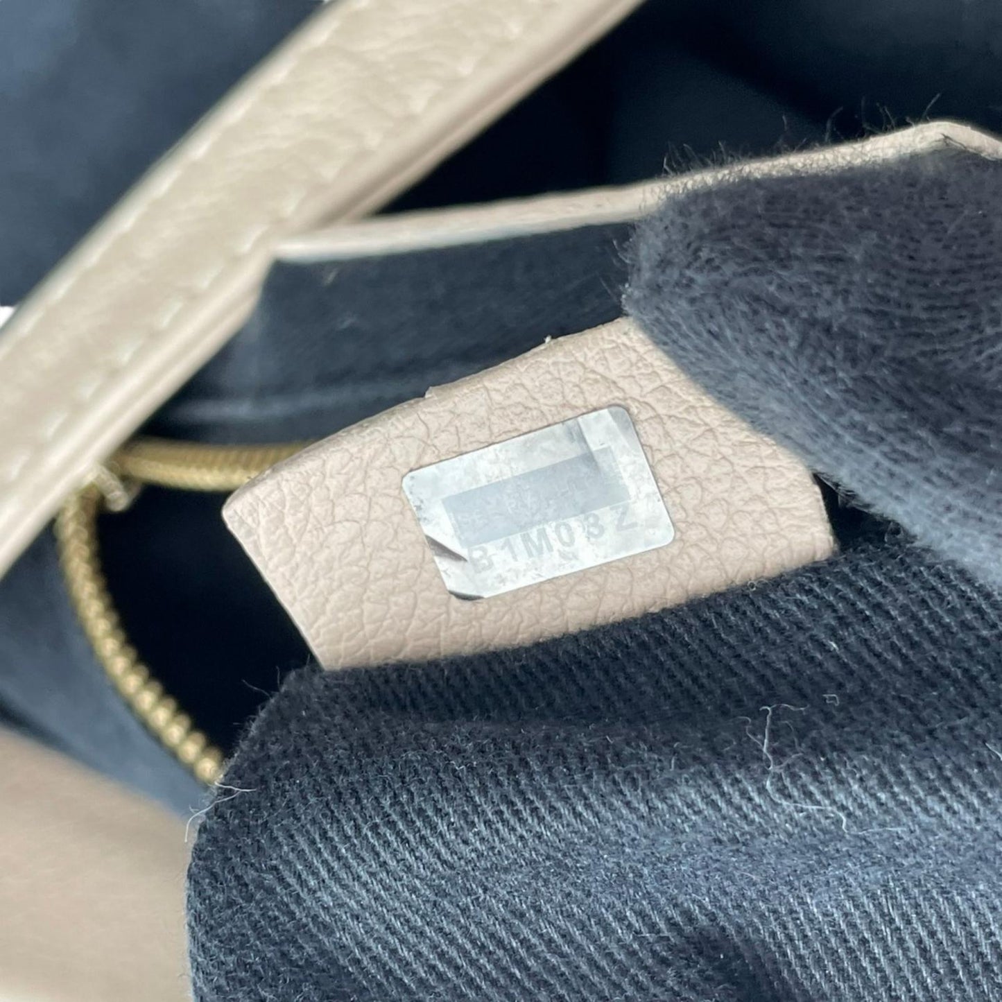 シーバイクロエ SeeByChloe トートバッグ ショルダーバッグ ワンショルダー レザー 本革 ピンクベージュ ゴールド金具 タッセル チャーム 大容量 A4収納可 レディース エレガント カジュアル 通勤 通学 お出かけ 旅行 デイリー 良品 S23