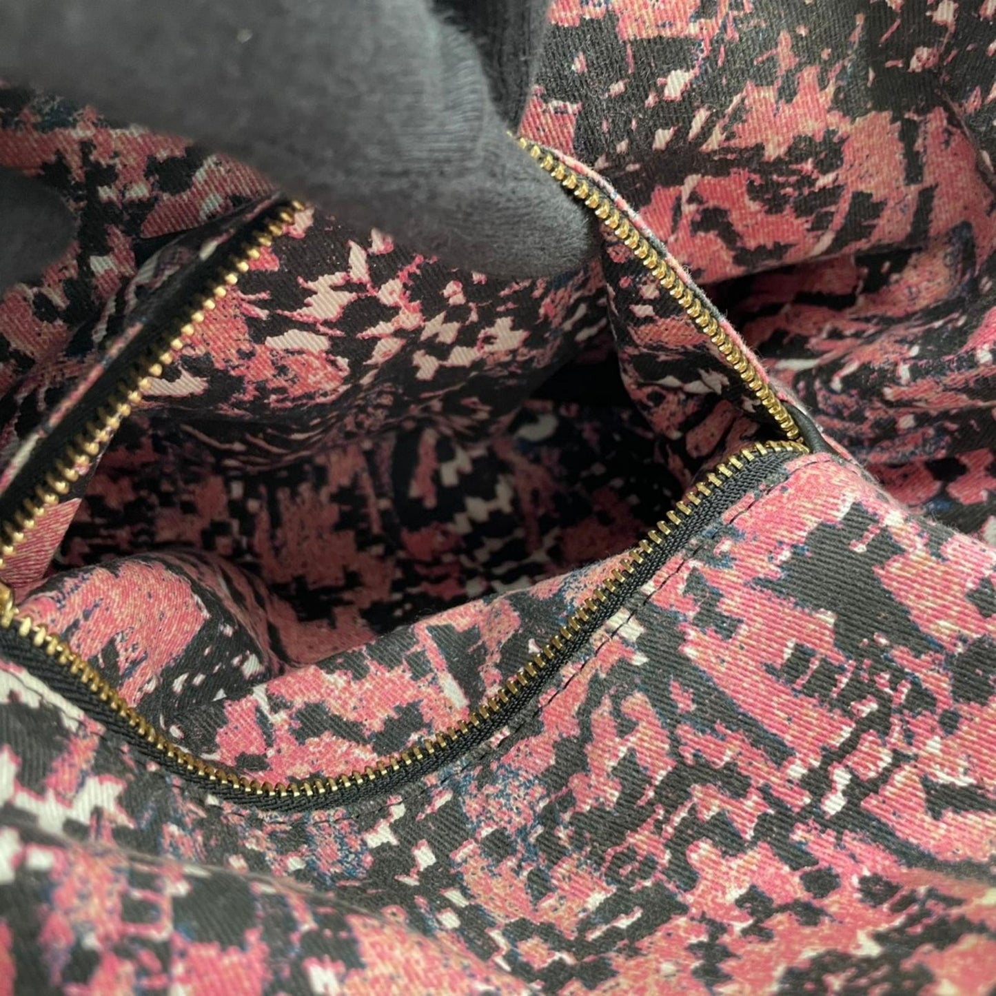 シーバイクロエ SeeByChloe 2way ハンドバッグ ショルダーバッグ 肩掛け カバン 鞄 レザー 本革 ブラック 黒 プリーツ ギャザー ゴールド金具 レディース エレガント クラシック カジュアル 通勤 通学 お出かけ デイリー 普段使い 良品 S23