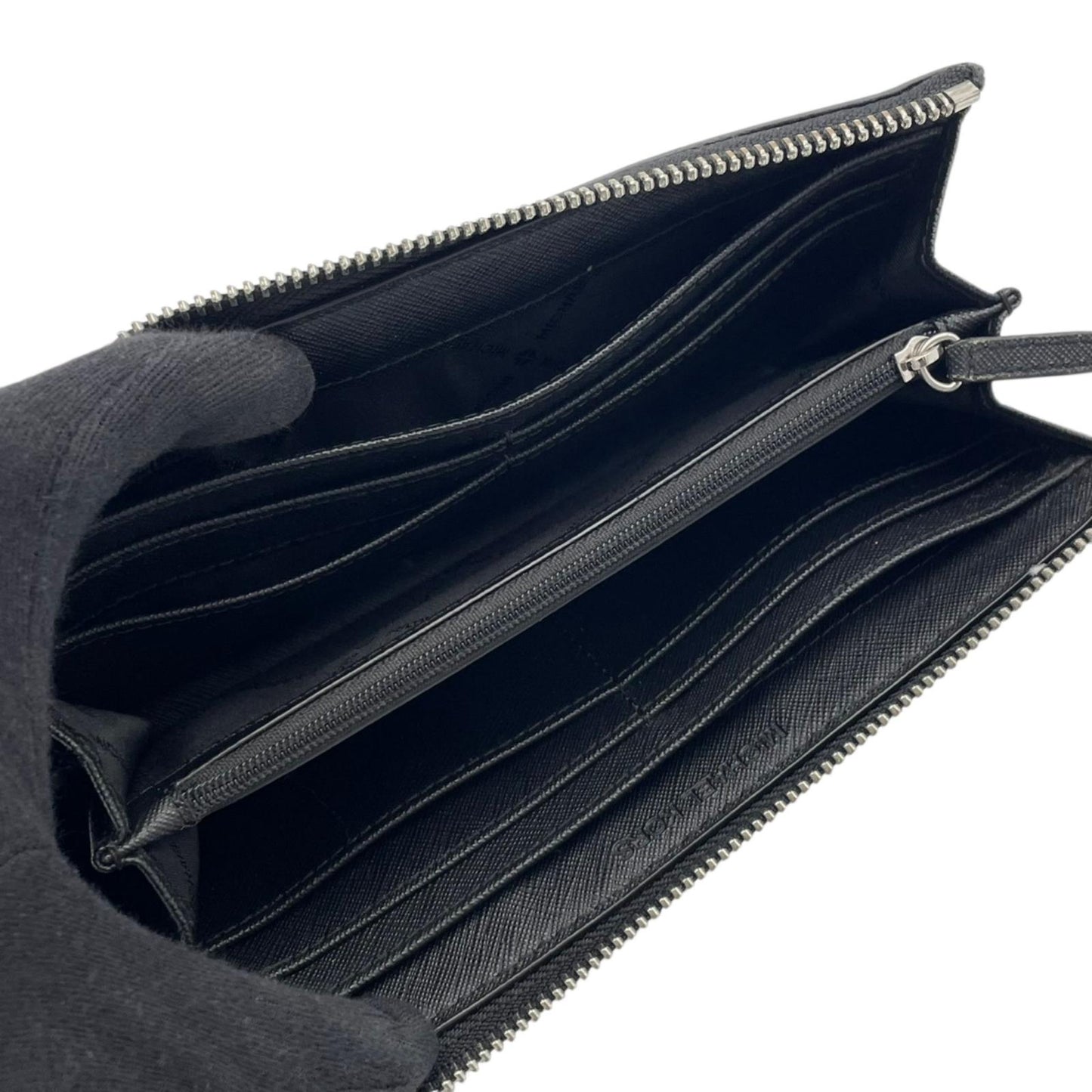 マイケルコース MICHAEL KORS 長財布 ラウンドファスナー ウォレット PVC レザー シグネチャー MK柄 ストライプ ロゴ 金具 ホワイト ブラック 白 黒 レディース ユニセックス 男女兼用 カジュアル 上品 デイリー トラベル 良品 W1