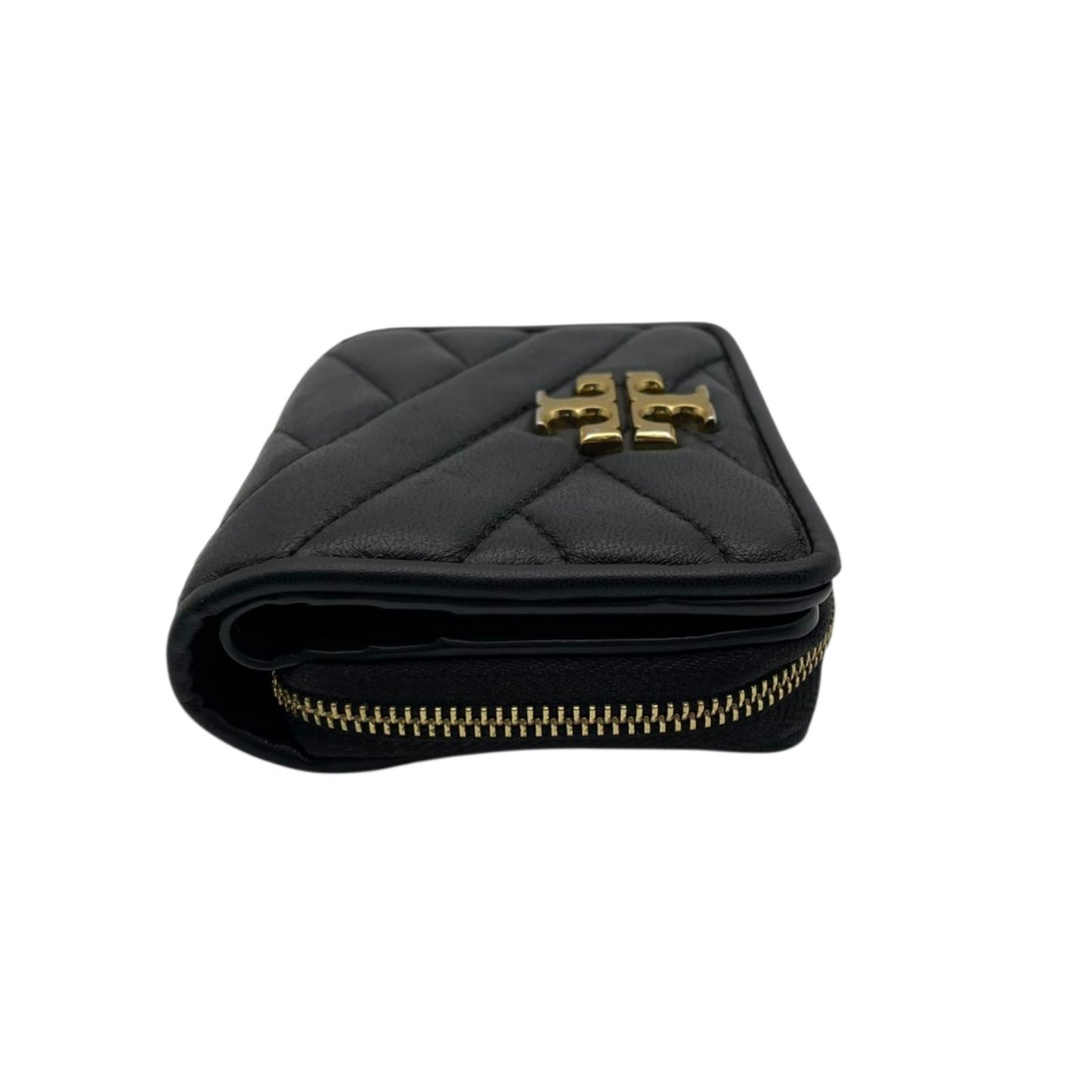 美品 トリーバーチ TORYBURCH 財布 二つ折り財布 コンパクトウォレット キルティング レザー ブラック 黒 ゴールド金具 キラ シェブロン レディース エレガント クラシック ミニ財布 ラウンドファスナー 小銭入れ ウォレット おしゃれ 可愛い 高級感 上品 M1