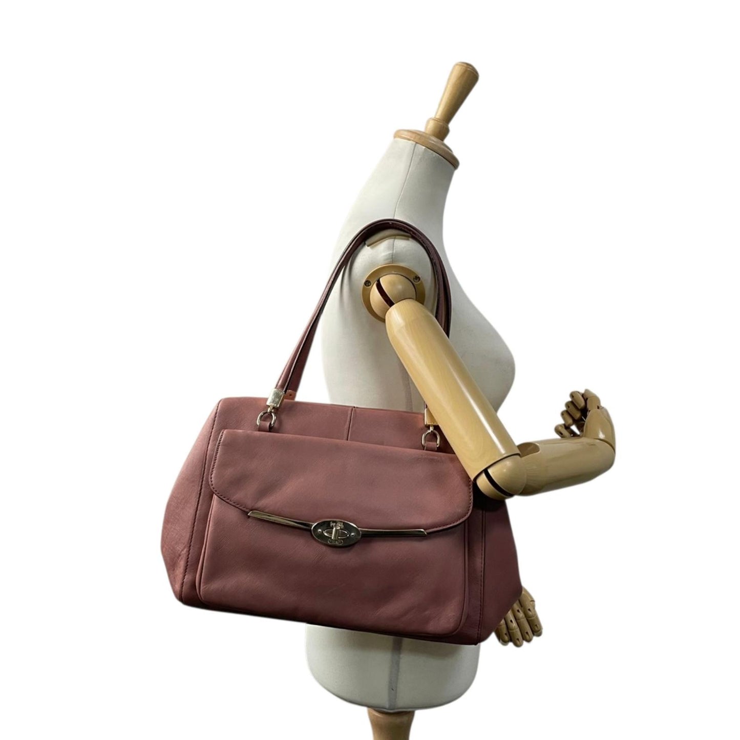 良品 コーチ COACH マディソン マデリン サッチェル サフィアーノレザー トートバッグ ショルダーバッグ 27854 ピンク シルバー金具 2WAY 肩掛け 大容量 A4収納可 エレガント フェミニン クラシック ヴィンテージ レディース 自立可 S69