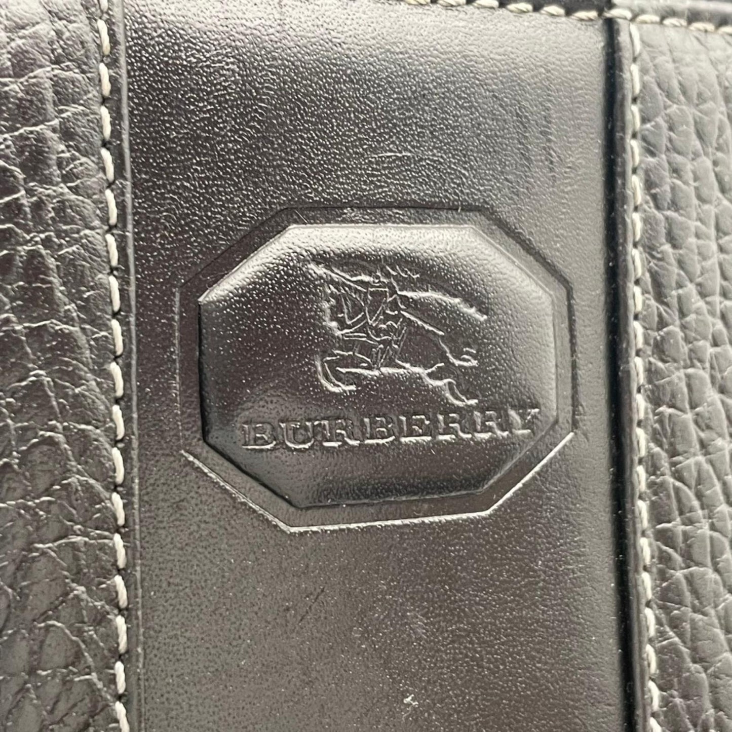 【美品】 バーバリー BURBERRY セカンドバッグ クラッチバッグ レザー 本革 ブラック 黒 裏地 ノバチェック シャドーホース ロゴプレート エレガント 冠婚葬祭 フォーマル 通勤 出張 ビジネス メンズ 定番 人気 カバン S92