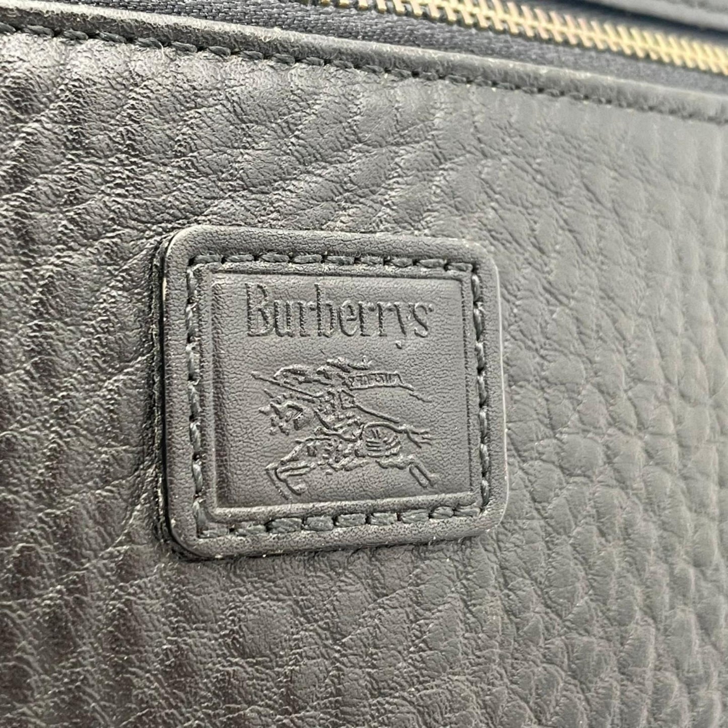 バーバリー BURBERRY セカンドバッグ クラッチバッグ レザー 本革 ブラック 黒 ノバチェック シャドーホース ロゴ型押し ヴィンテージ オールド メンズ ビジネス 通勤 出張 冠婚葬祭 フォーマル エレガント 上品 レトロ 定番 S92