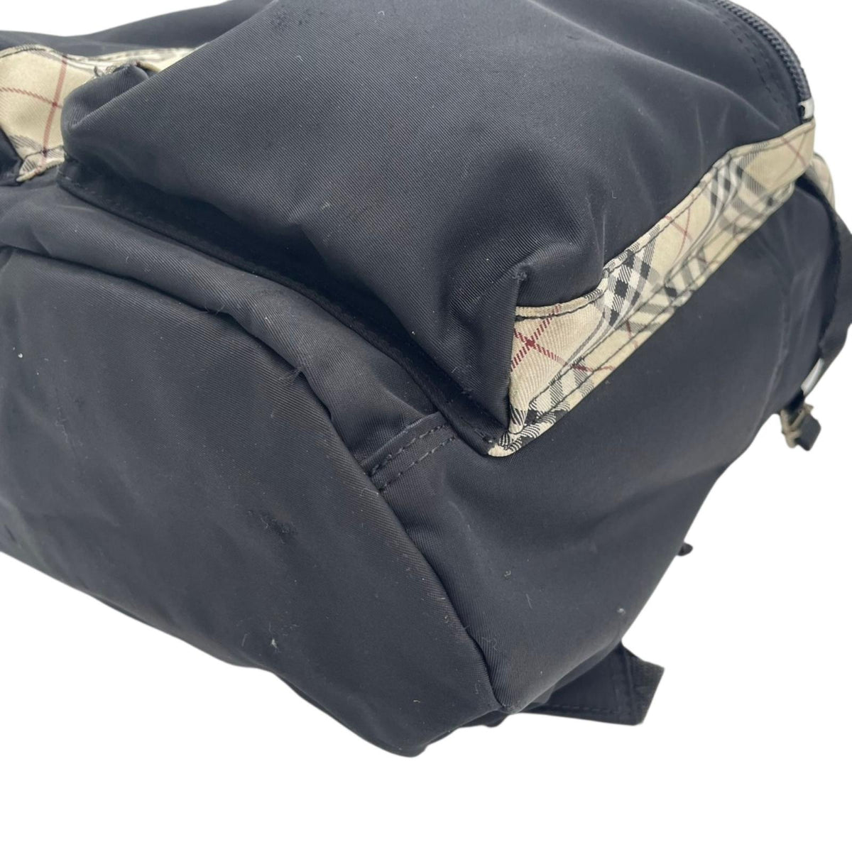 バーバリーブラックレーベル BURBERRY BLACK LABEL ノバチェック柄 ナイロン バックパック リュックサック デイパック ブラック 黒 ベージュ シルバー金具 A4収納可 通勤 通学 メンズ レディース ユニセックス 大容量 S88