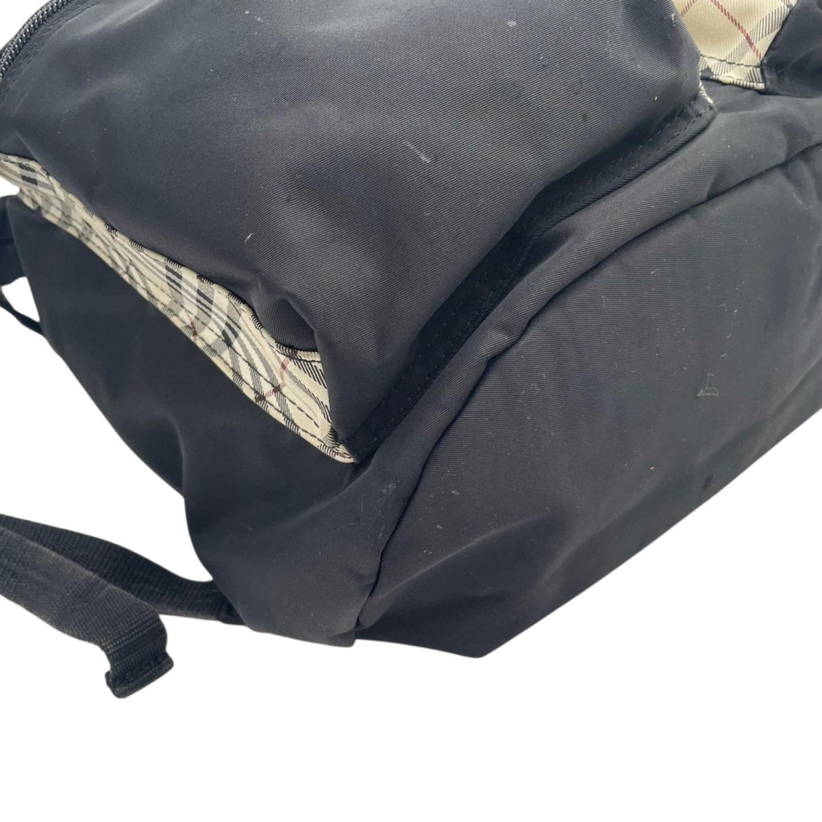 バーバリーブラックレーベル BURBERRY BLACK LABEL ノバチェック柄 ナイロン バックパック リュックサック デイパック ブラック 黒 ベージュ シルバー金具 A4収納可 通勤 通学 メンズ レディース ユニセックス 大容量 S88
