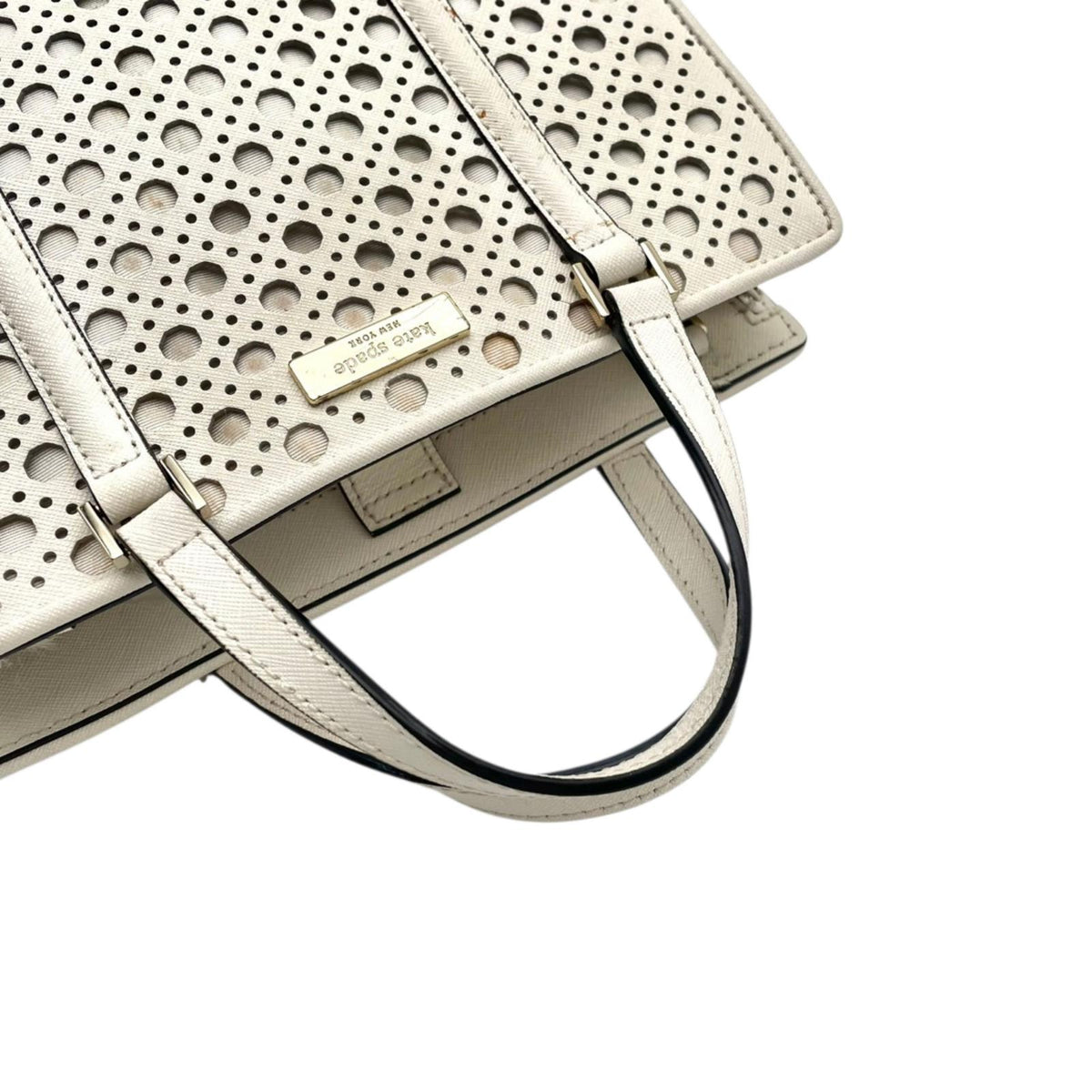 ケイトスペード kate spade パンチング レザーカット サフィアーノレザー ハンドバッグ トートバッグ 手提げ鞄 ホワイト 白 ゴールド金具 エレガント カジュアル デイリー お出かけ レディース 女性 人気 S79