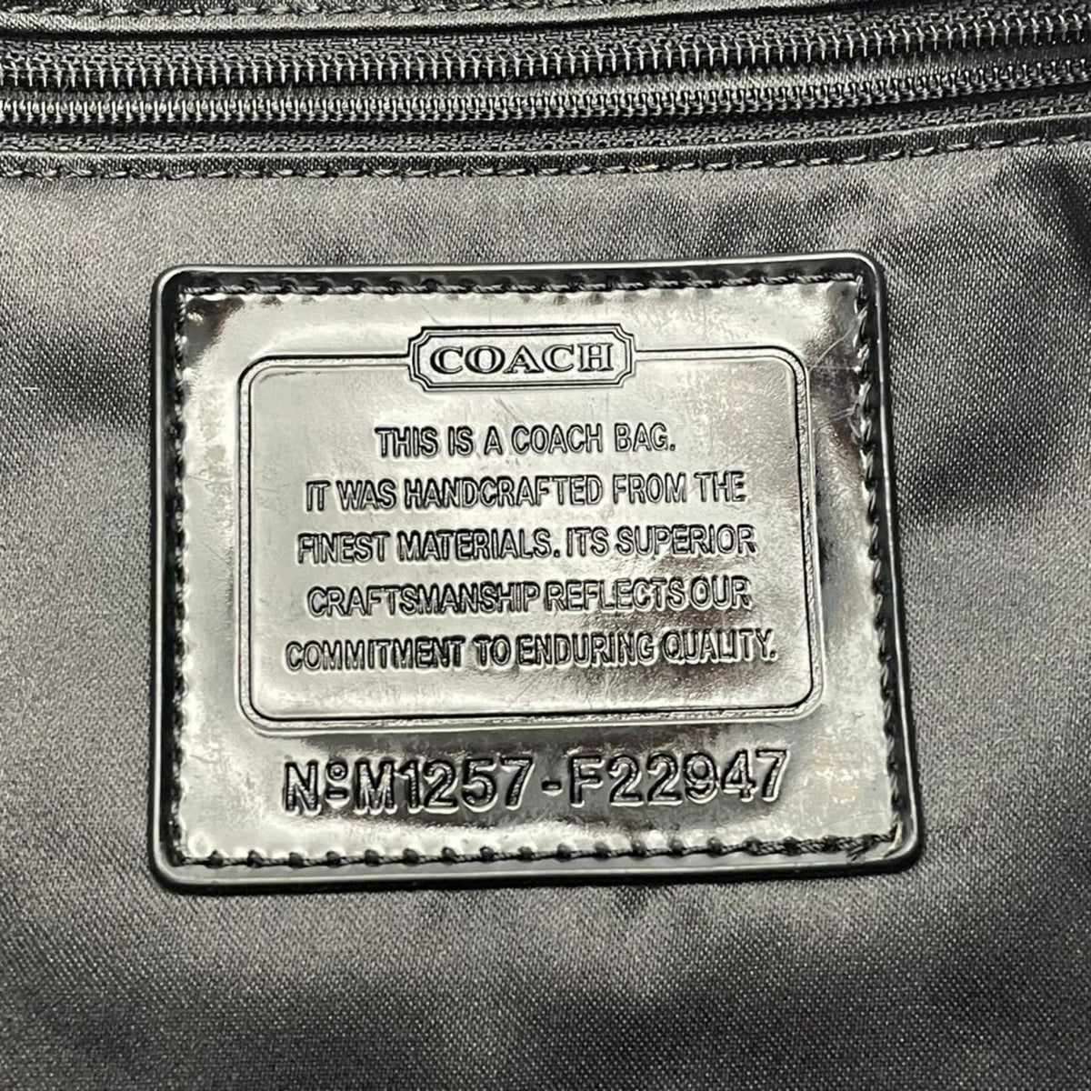 美品 COACH コーチ ポピー デイジー シグネチャー トートバッグ F22947 キャンバス レザー グレー ブラック 肩掛け A4収納 大容量 Y2K ヴィンテージ ハートチャーム レディース 通勤 通学 シルバー金具 S70