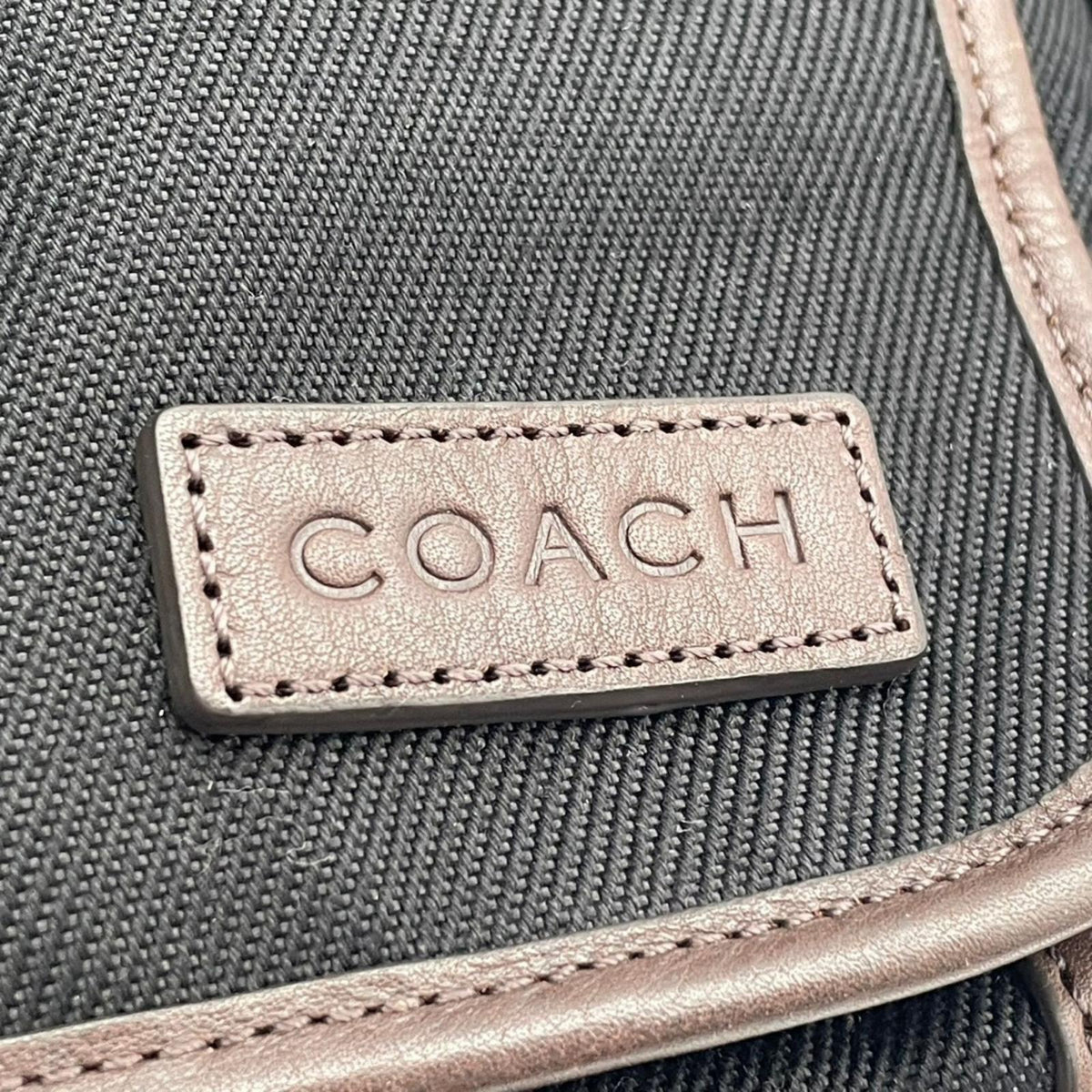 美品 COACH コーチ メッセンジャーバッグ ショルダーバッグ F70677 エセックス キャンバス レザー ブラック ブラウン フラップ 斜め掛け 肩掛け A4収納 大容量 メンズ レディース ユニセックス ビジネス 通勤 通学 S70