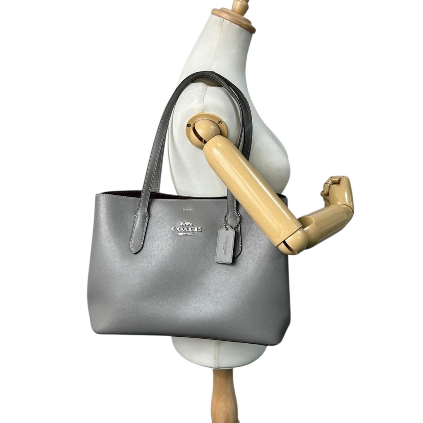 COACH コーチ トートバッグ F48733 レザー グレー A4収納可 肩掛け レディース 通勤 通学 ビジネスバッグ シンプル 大容量 ロゴチャーム付き エレガント スタイリッシュ 人気モデル クリーニング済み s31